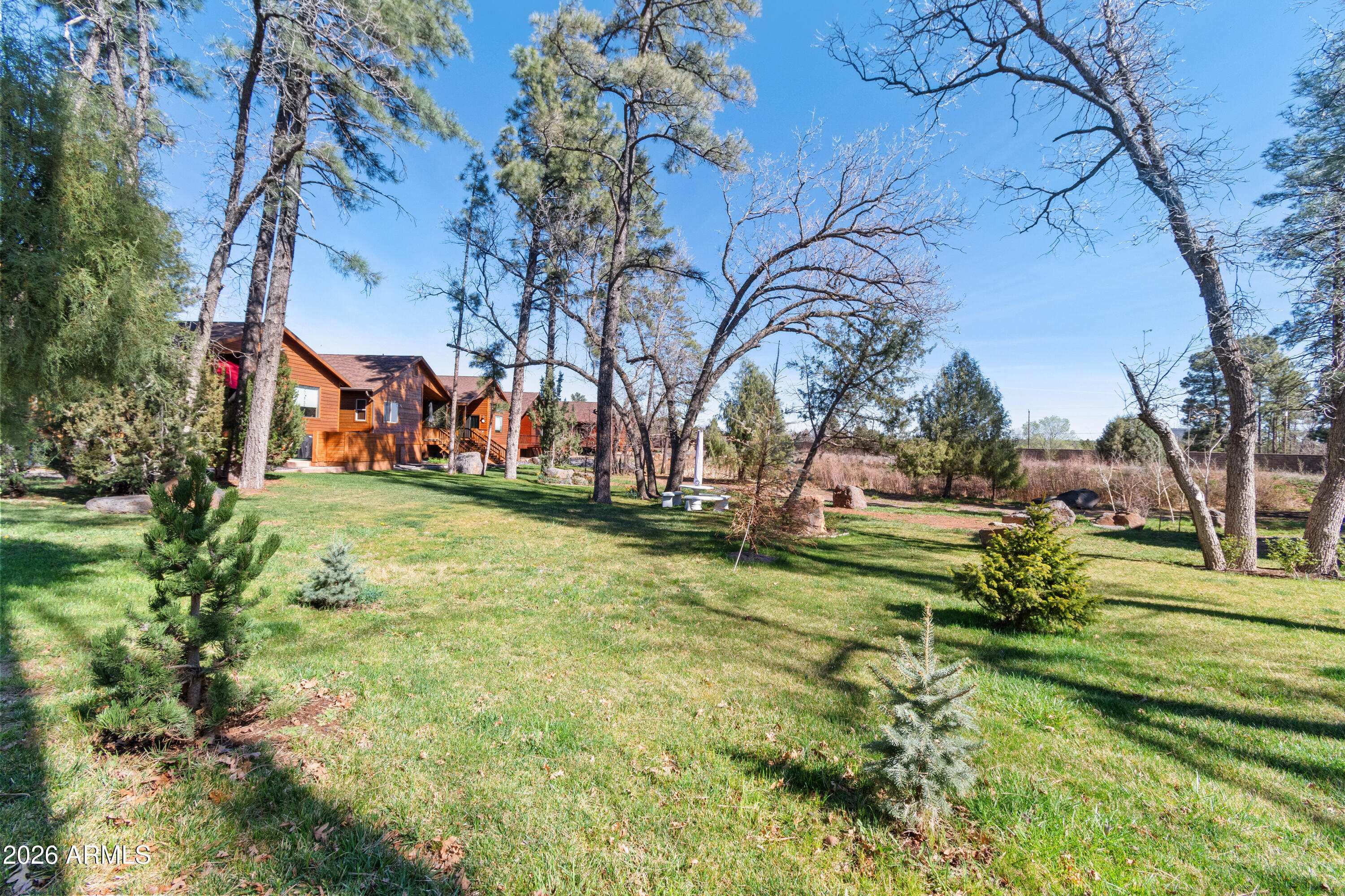 CREEKSIDE - Residential