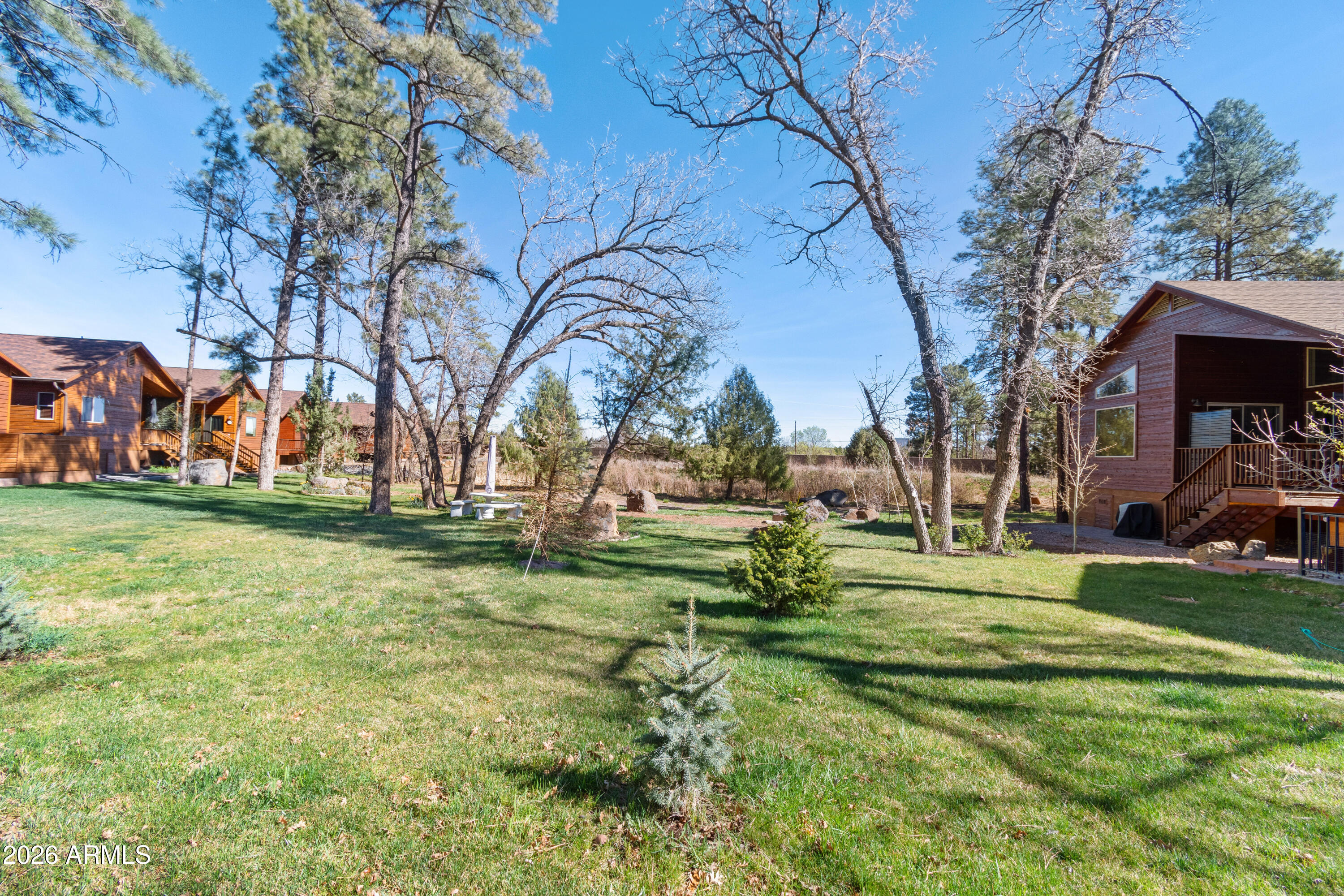 CREEKSIDE - Residential