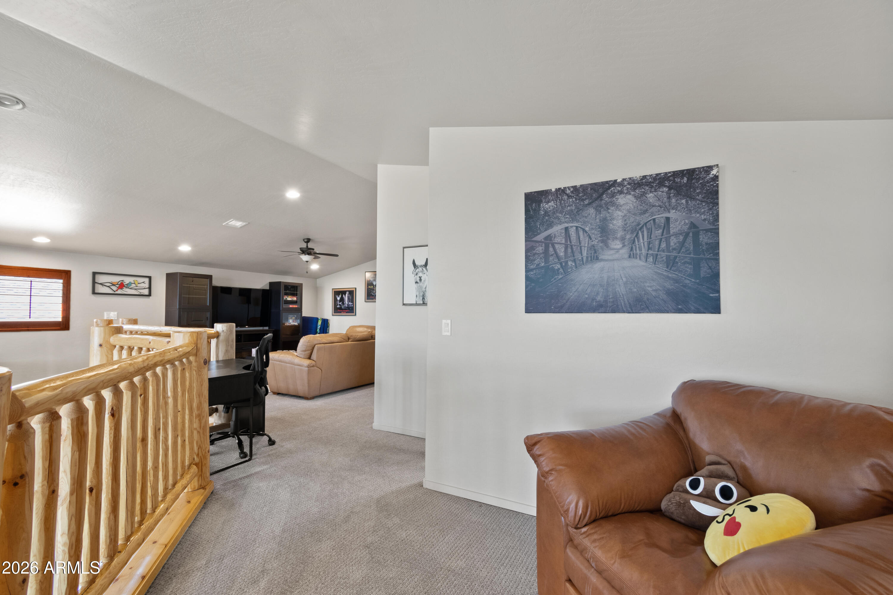 CREEKSIDE - Residential