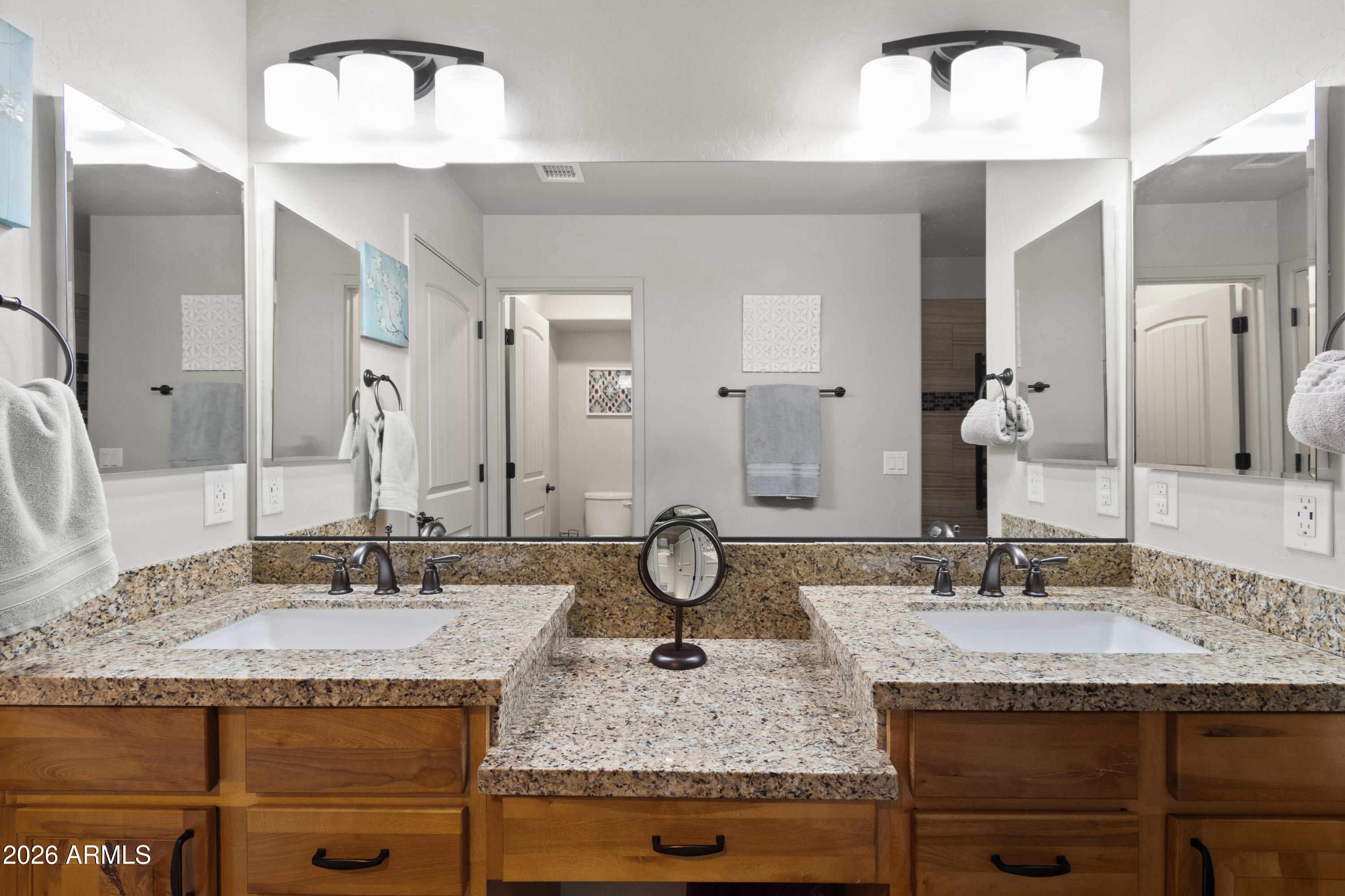 CREEKSIDE - Residential