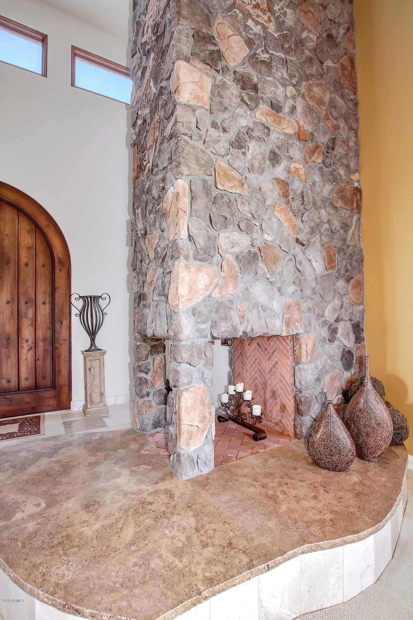 PINNACLE PEAK HEIGHTS - Residential