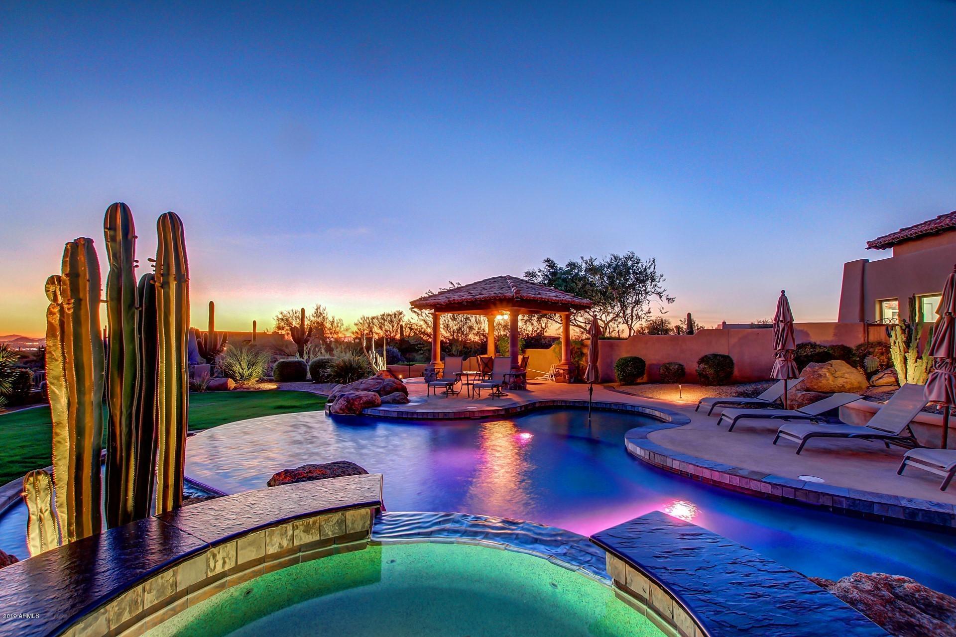 PINNACLE PEAK HEIGHTS - Residential