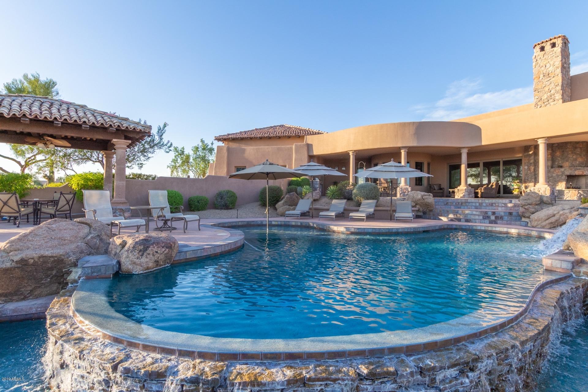 PINNACLE PEAK HEIGHTS - Residential