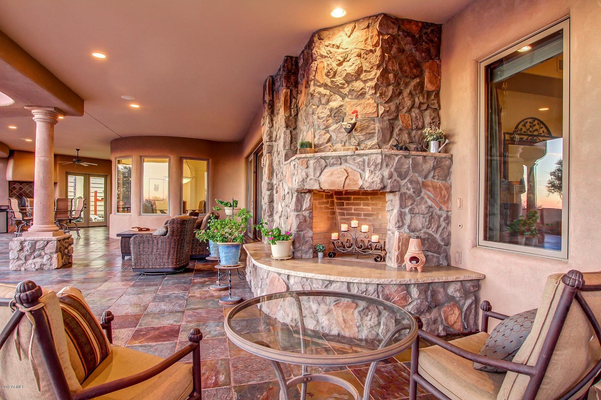 PINNACLE PEAK HEIGHTS - Residential