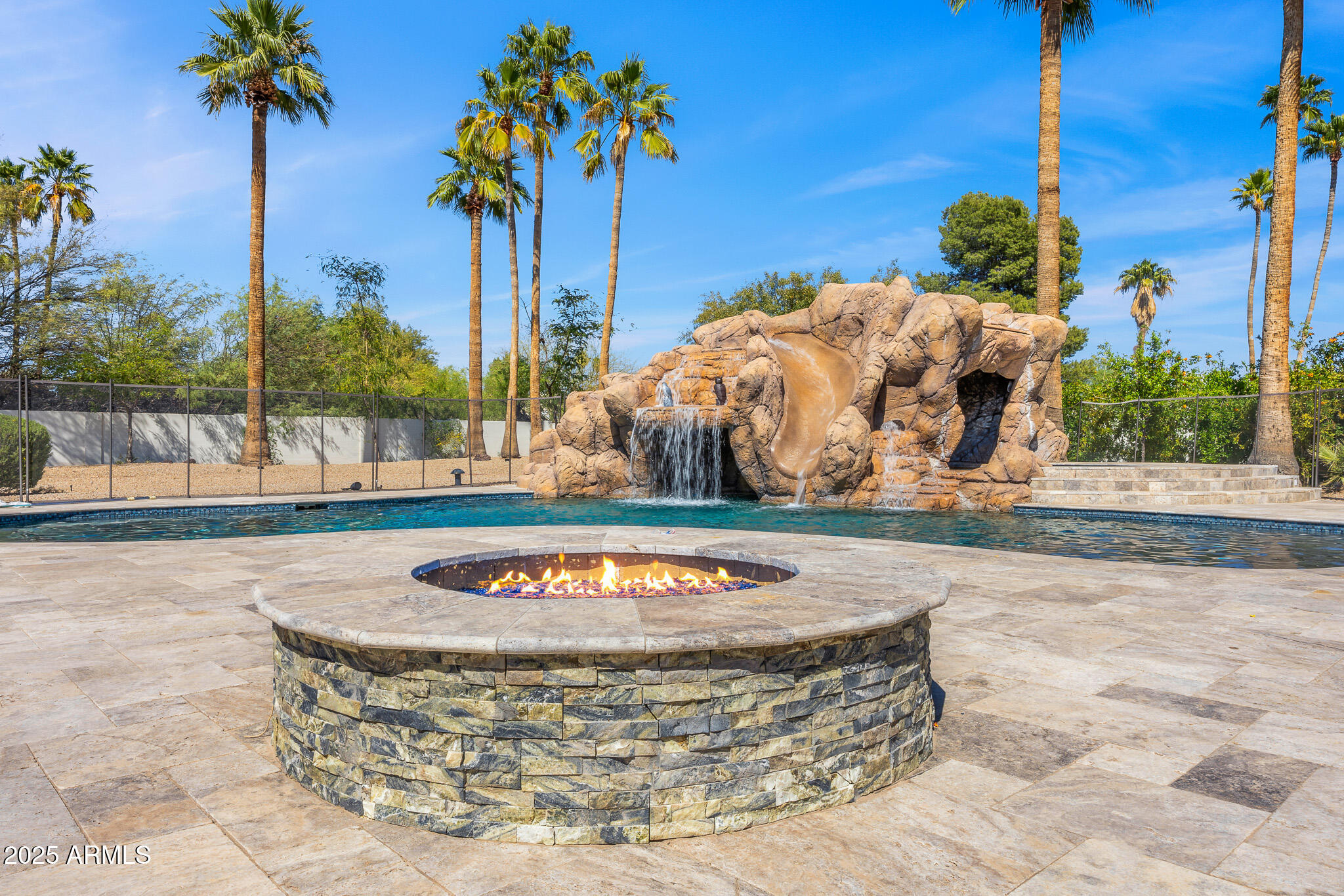 CAMELBACK COUNTRY ESTATES UNIT 2 - Residential