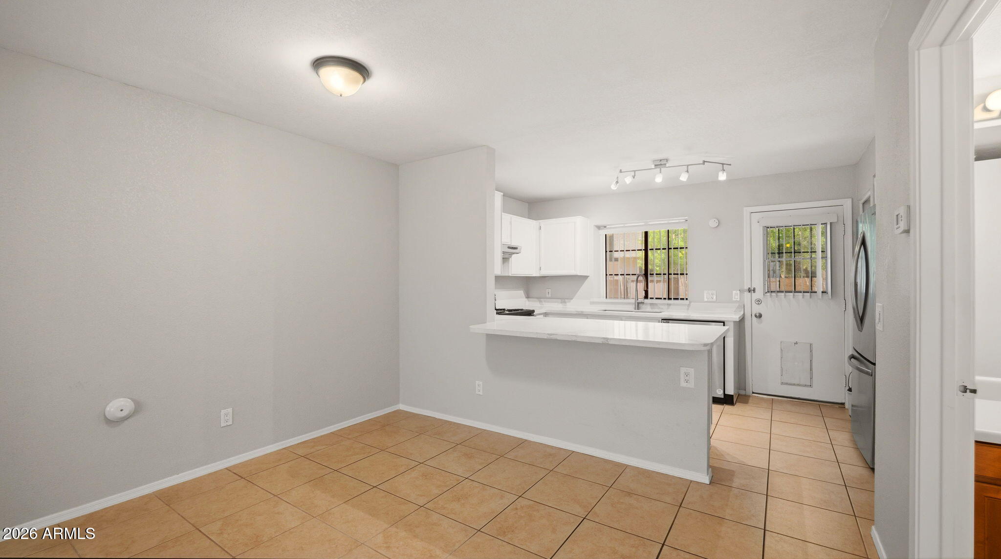 DISCOVERY AT CONTINENTAL ORCHARD-B - Residential Lease