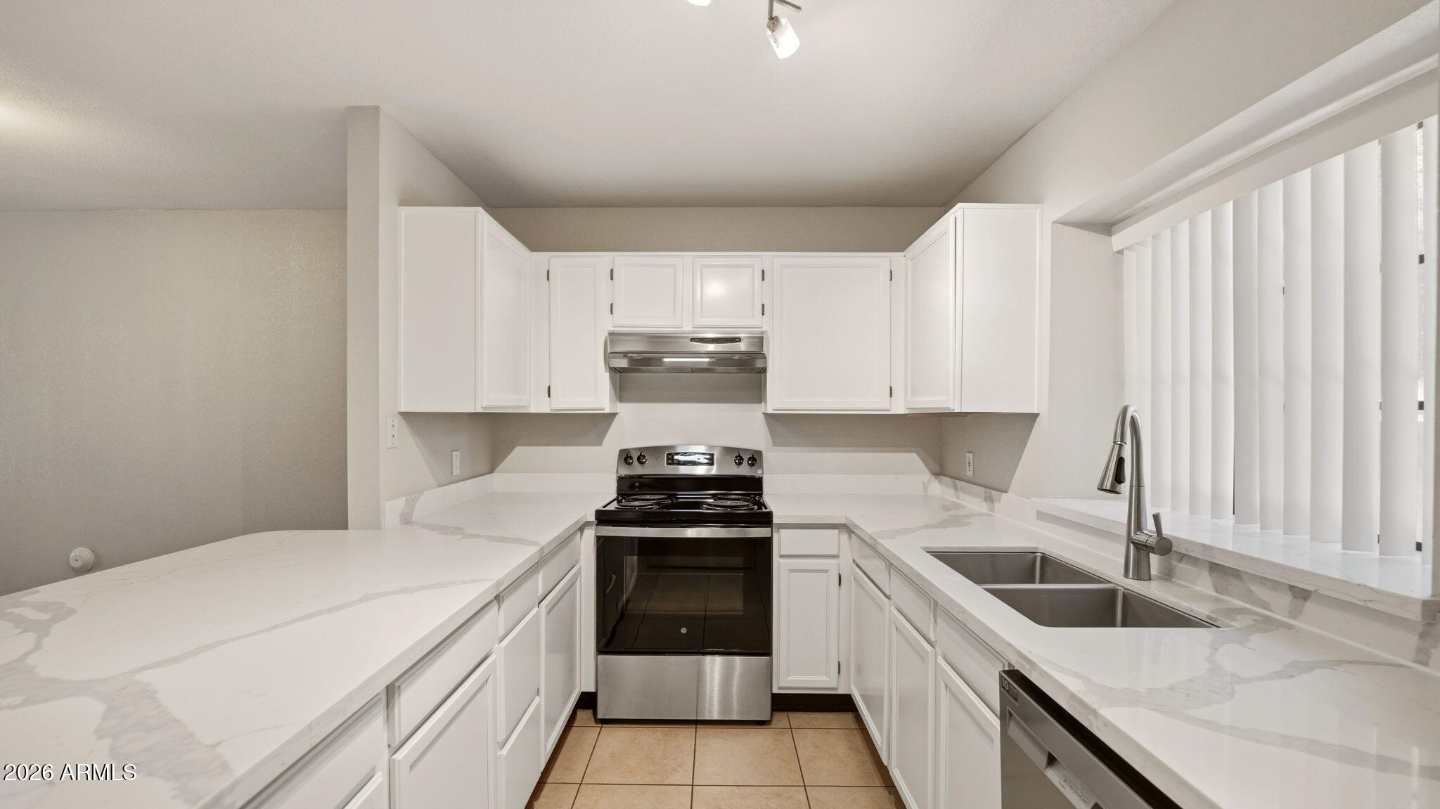 DISCOVERY AT CONTINENTAL ORCHARD-B - Residential Lease
