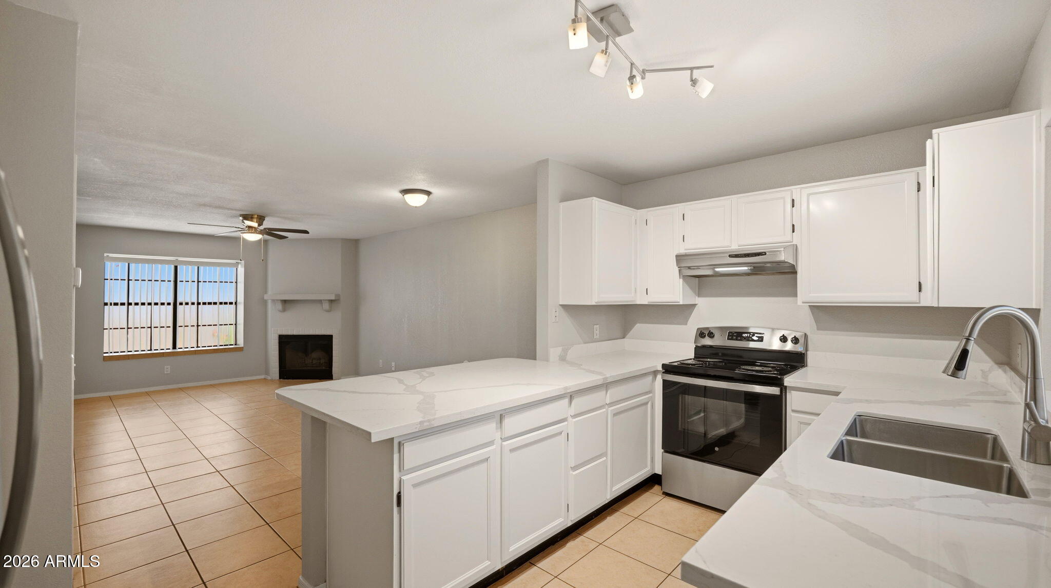 DISCOVERY AT CONTINENTAL ORCHARD-B - Residential Lease