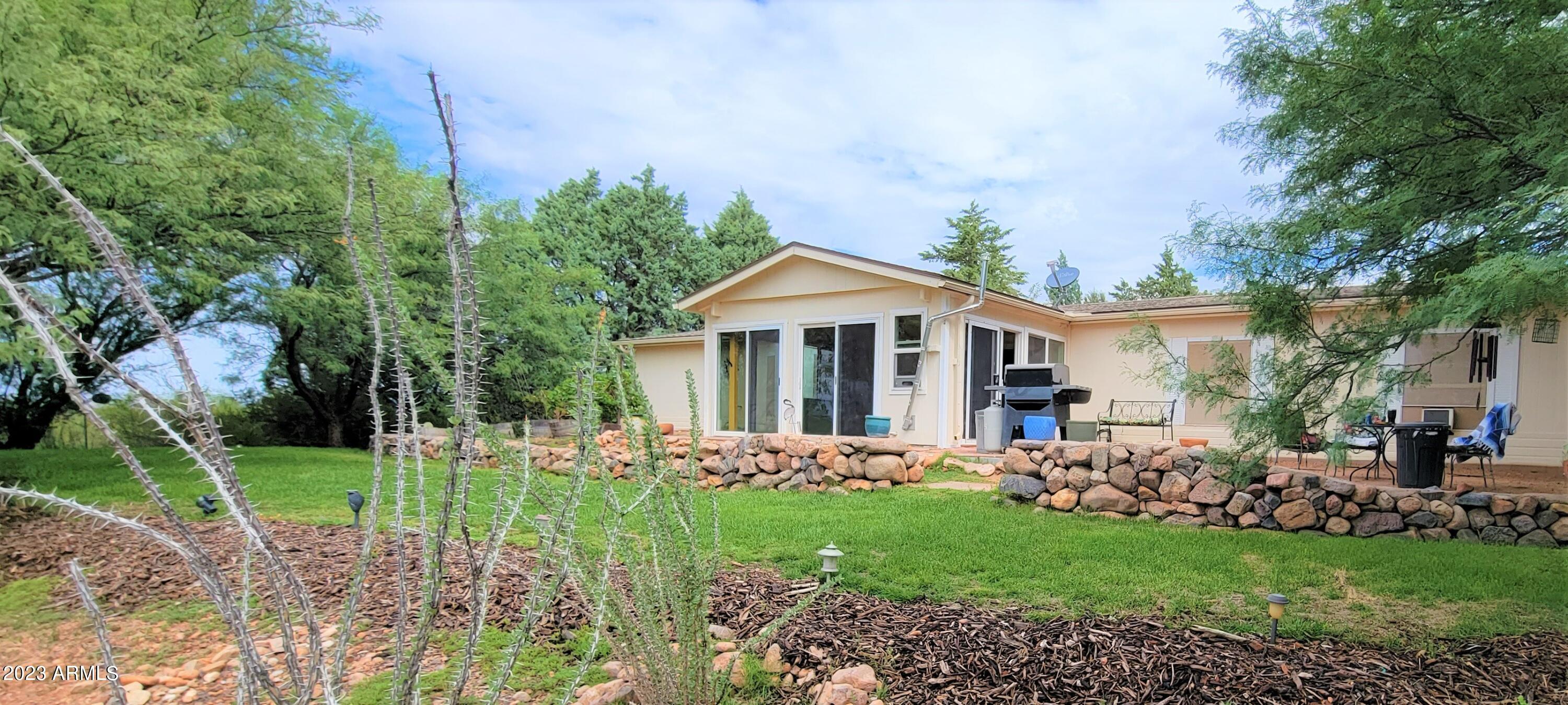 HIGH KNOLL RANCHES - Residential