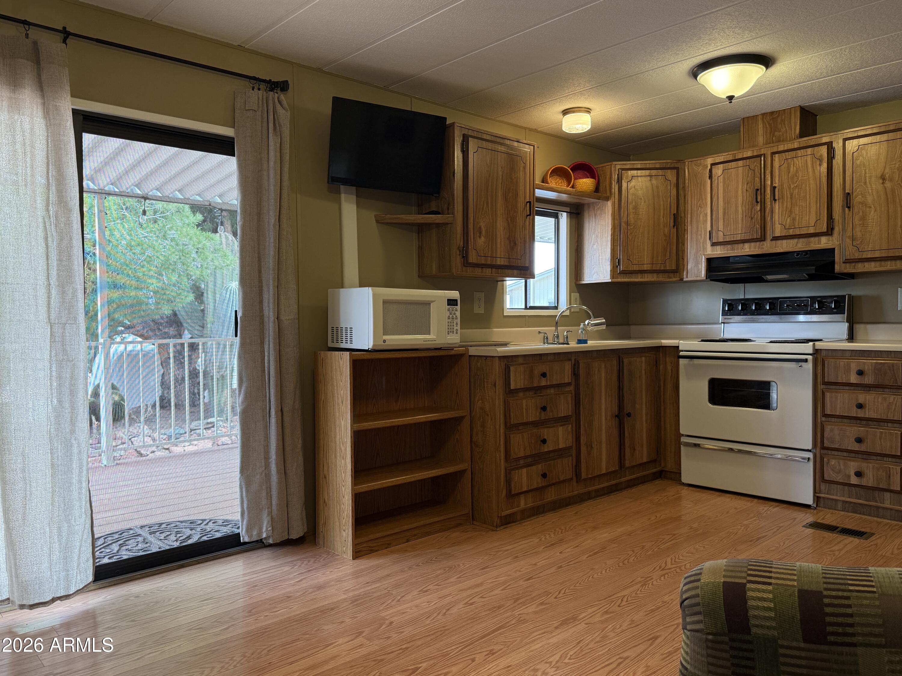 ESCAPEES AT NORTH RANCH - Residential