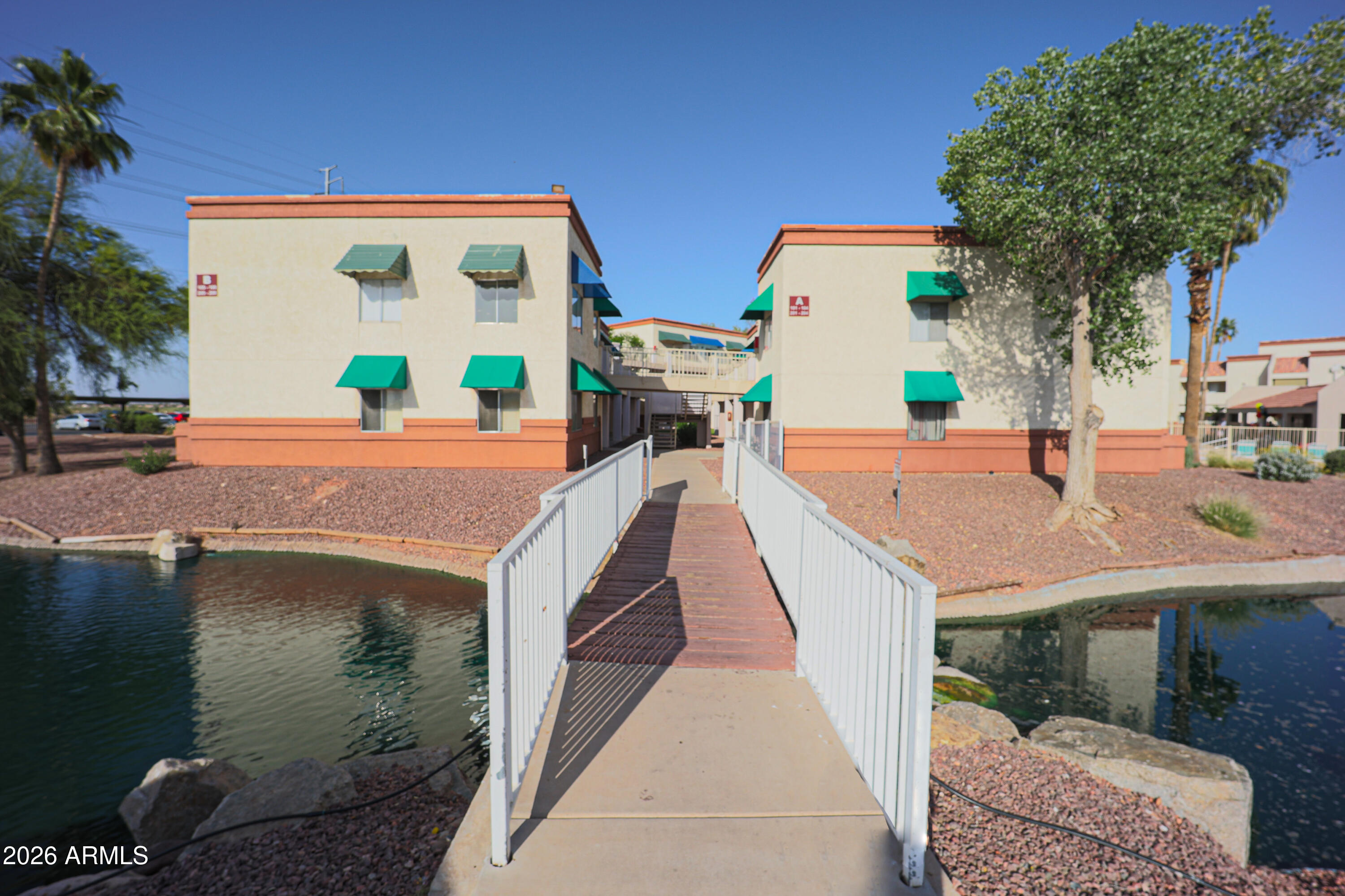 CLIFFS CONDOMINIUM - Residential