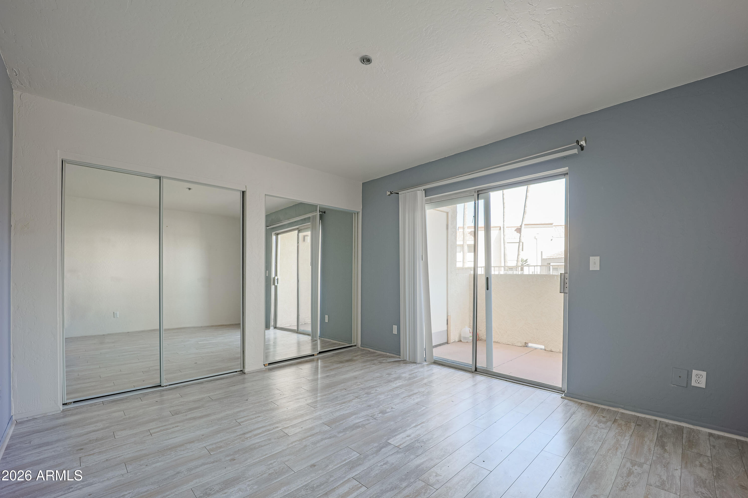 CLIFFS CONDOMINIUM - Residential