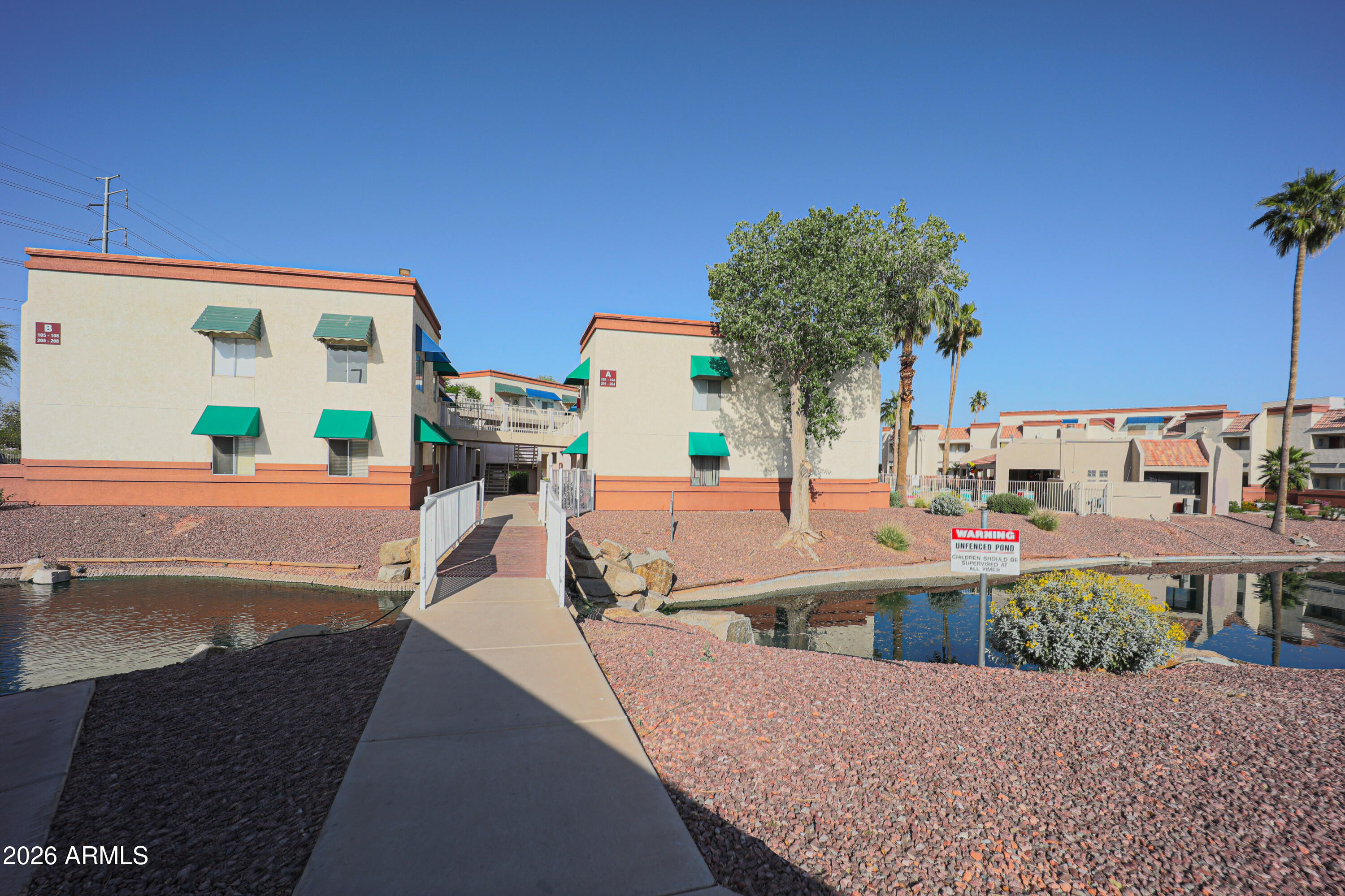 CLIFFS CONDOMINIUM - Residential