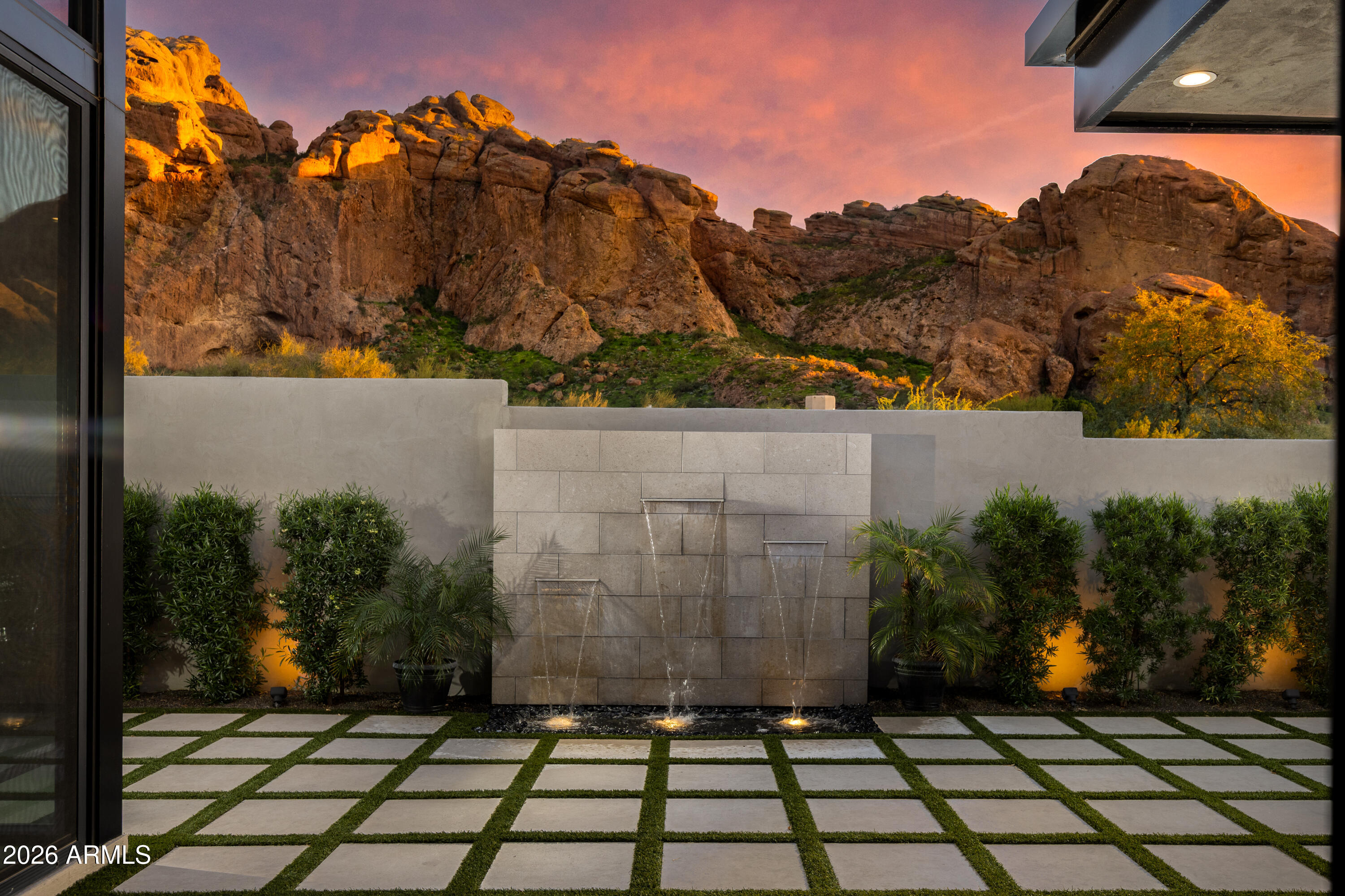 ECHO CANYON - Residential