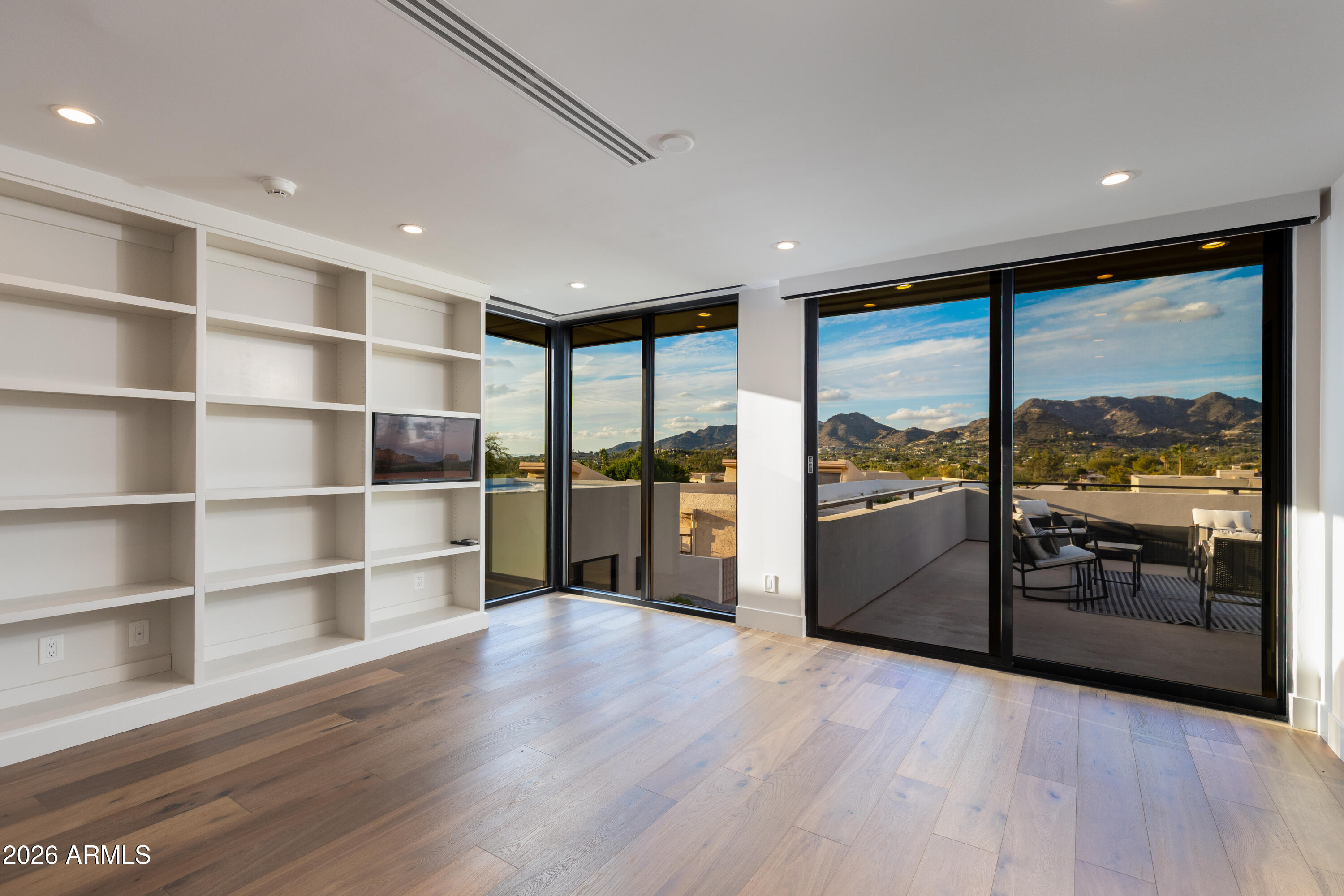 ECHO CANYON - Residential