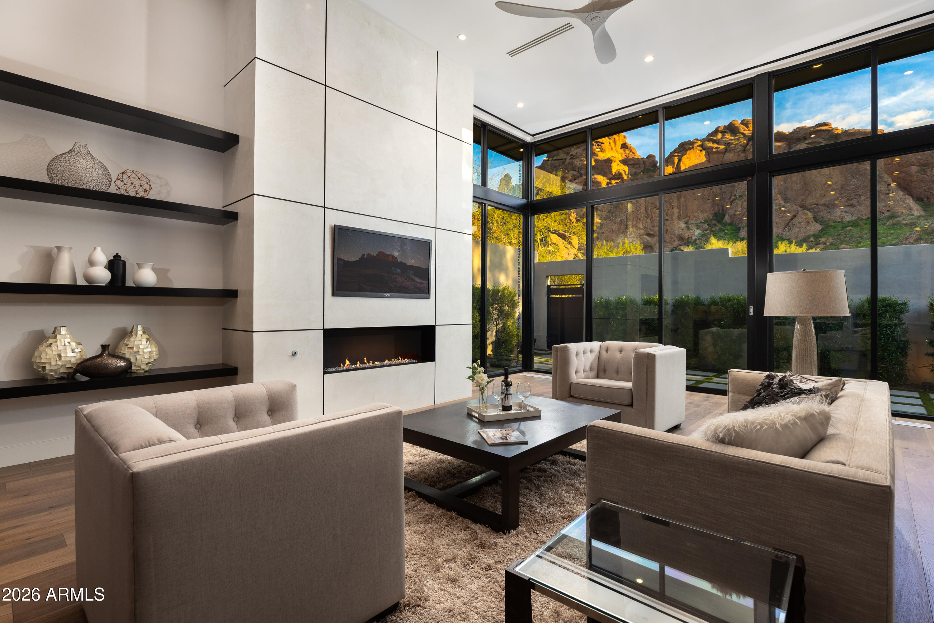ECHO CANYON - Residential