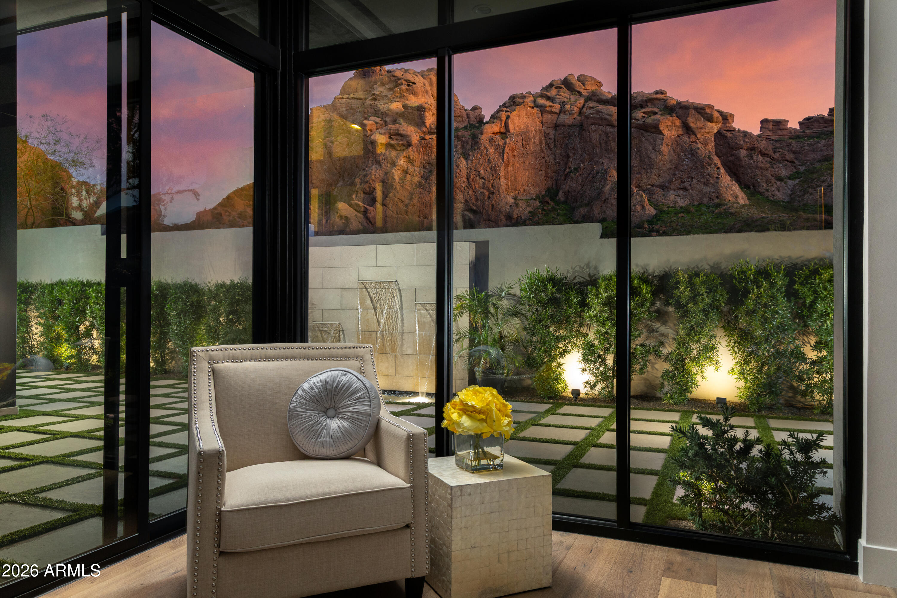 ECHO CANYON - Residential