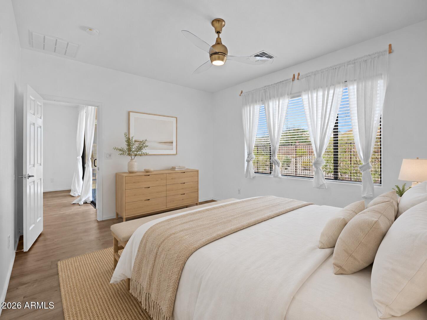 ANTHEM UNIT 32 - Residential