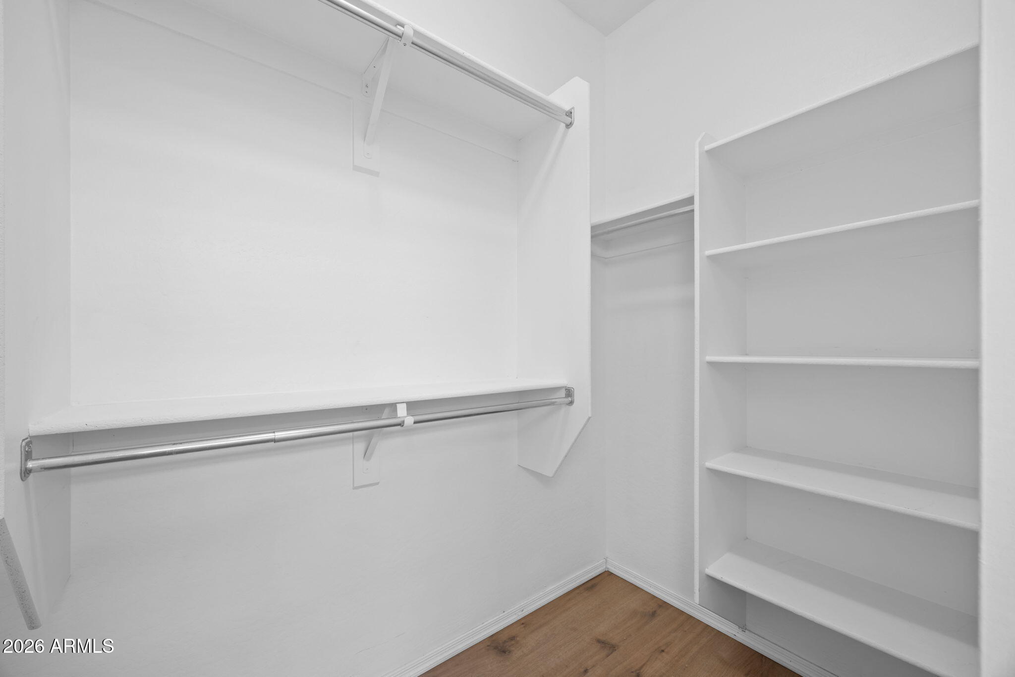 ANTHEM UNIT 32 - Residential