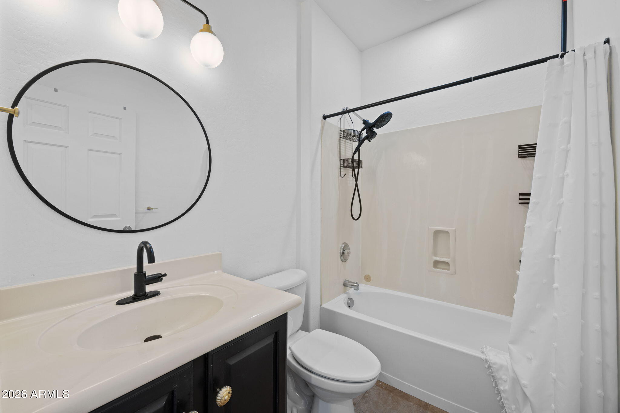 ANTHEM UNIT 32 - Residential