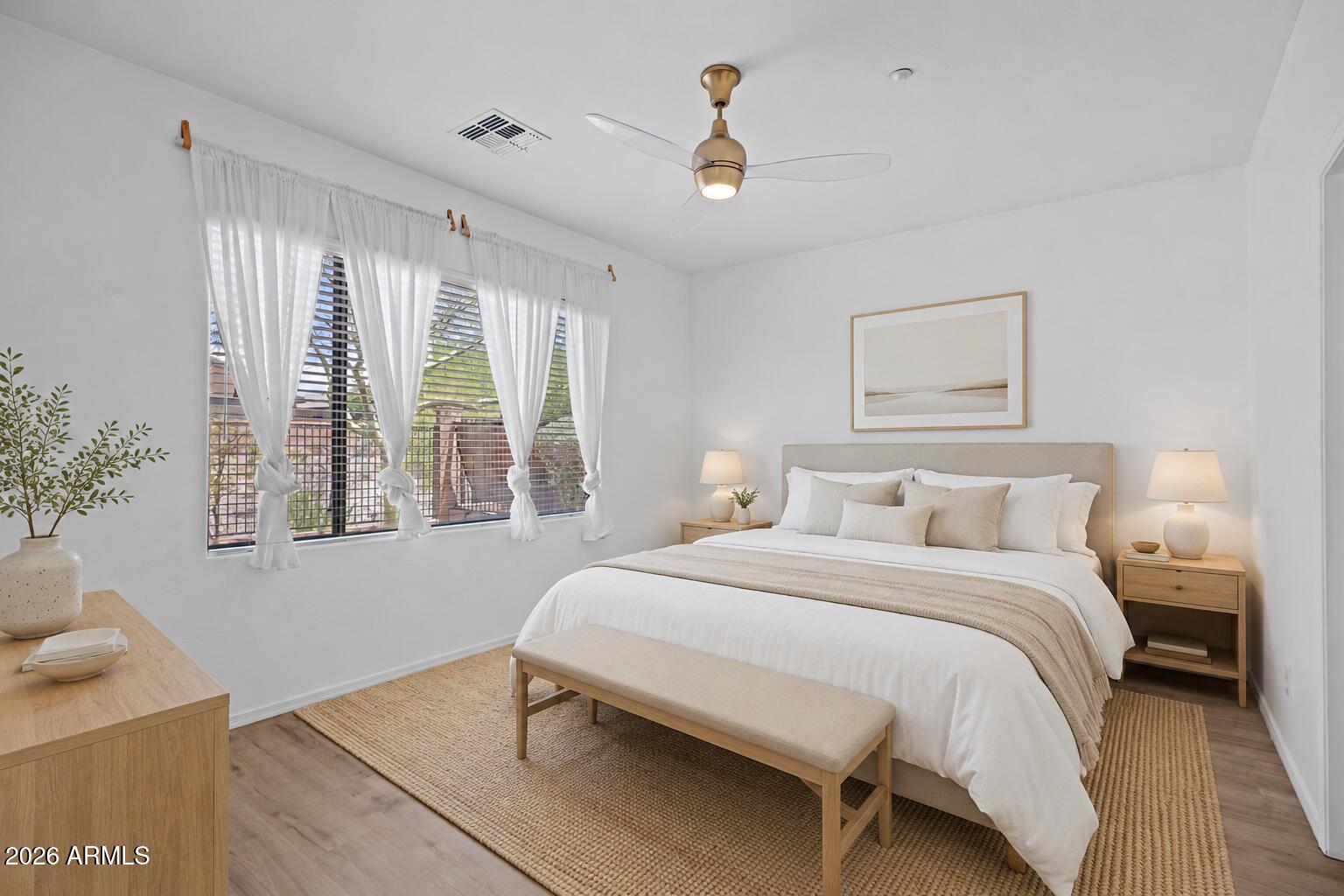 ANTHEM UNIT 32 - Residential