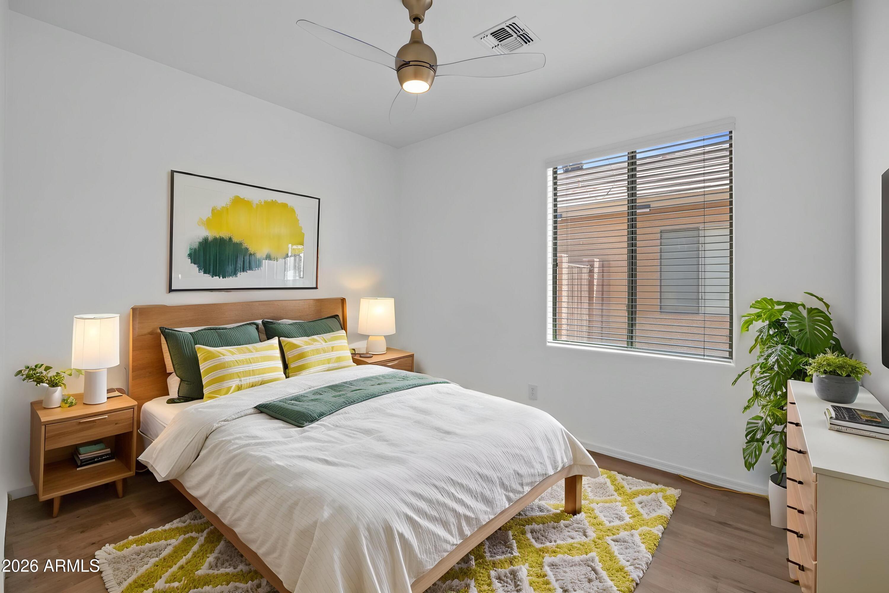 ANTHEM UNIT 32 - Residential