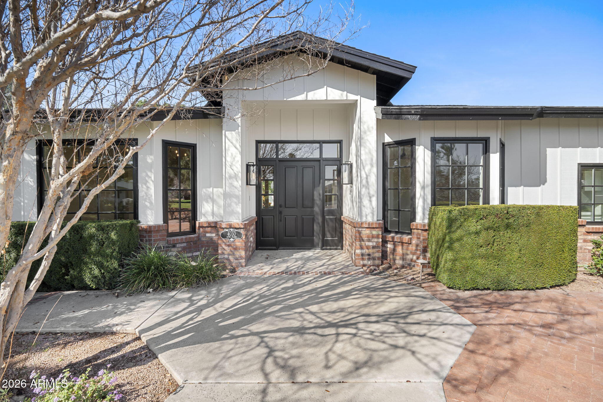 MARY MANOR - Residential