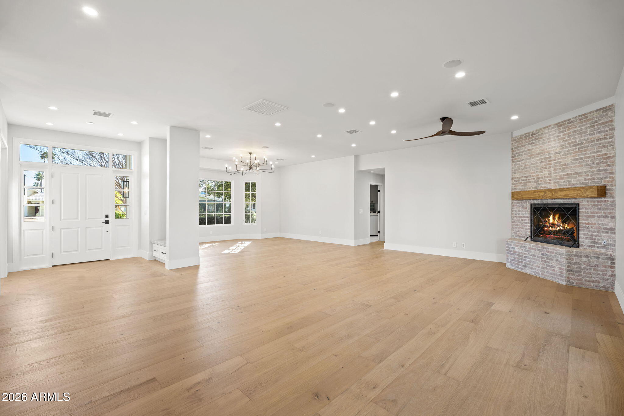 MARY MANOR - Residential