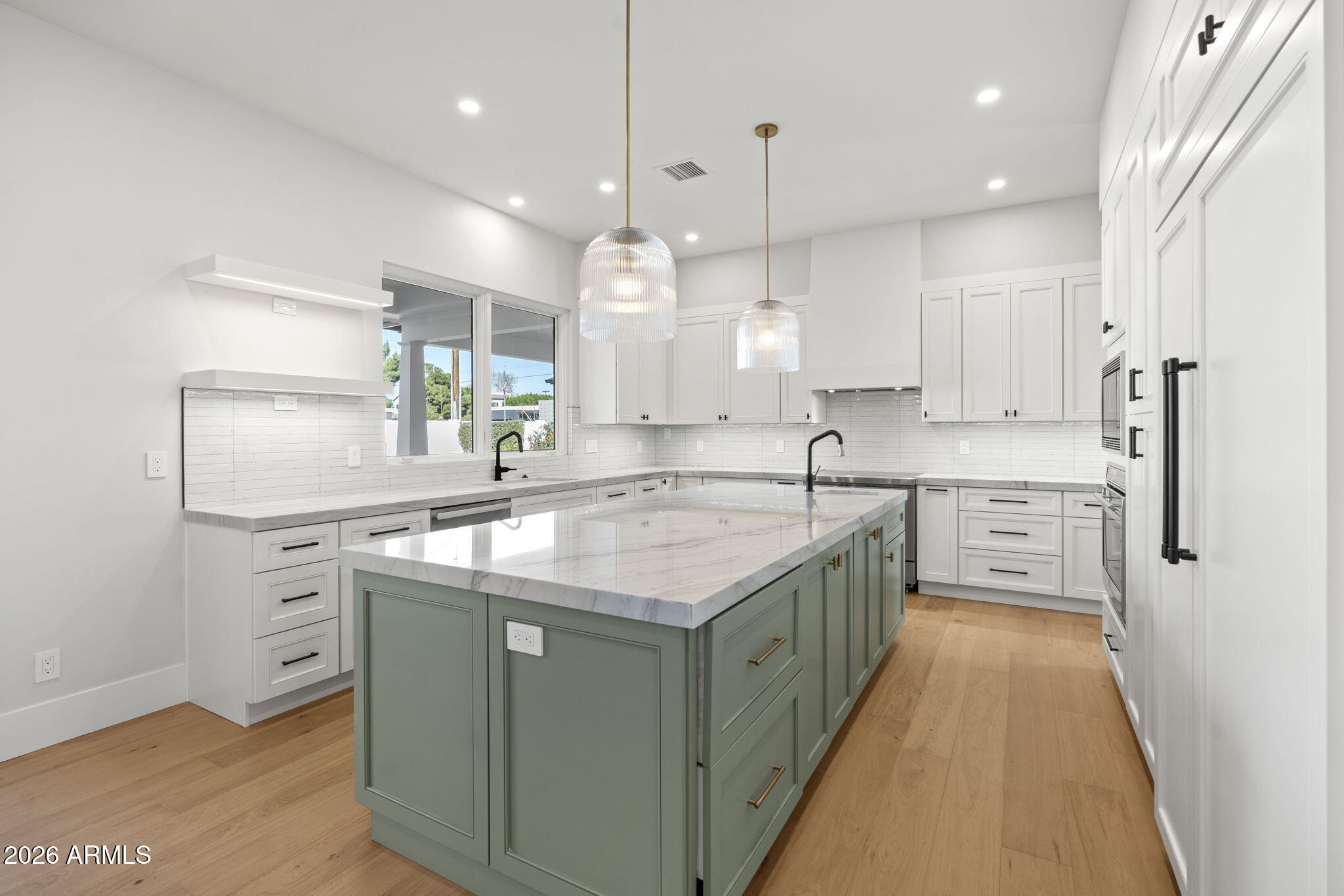 MARY MANOR - Residential