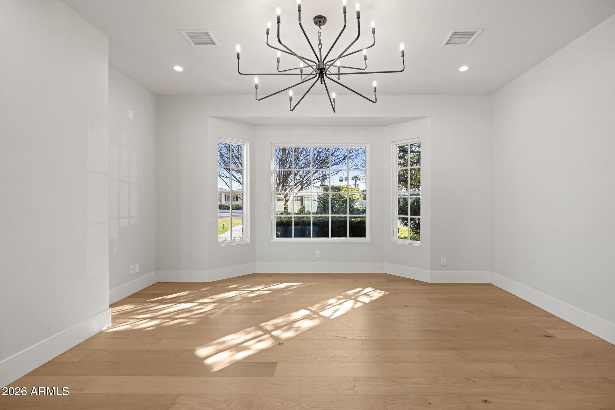 MARY MANOR - Residential