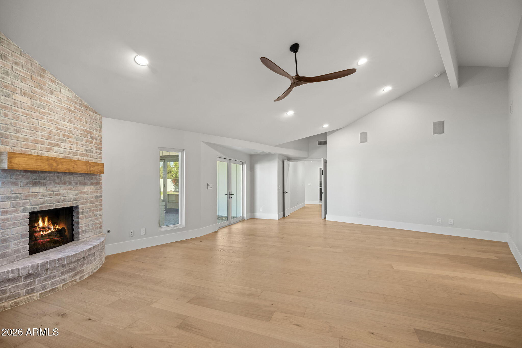 MARY MANOR - Residential