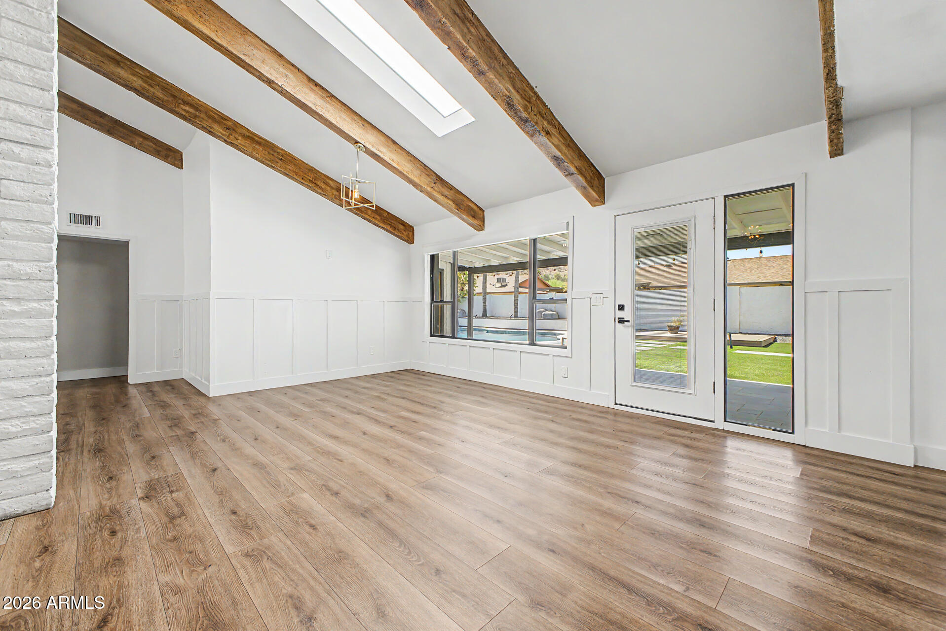 SHADOW ROCK ESTATES - Residential