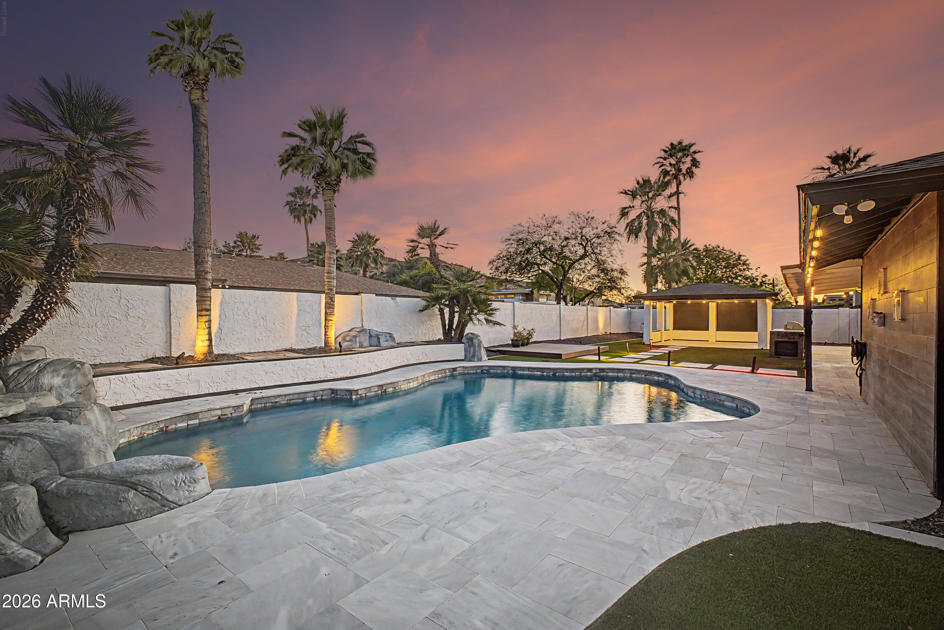 SHADOW ROCK ESTATES - Residential