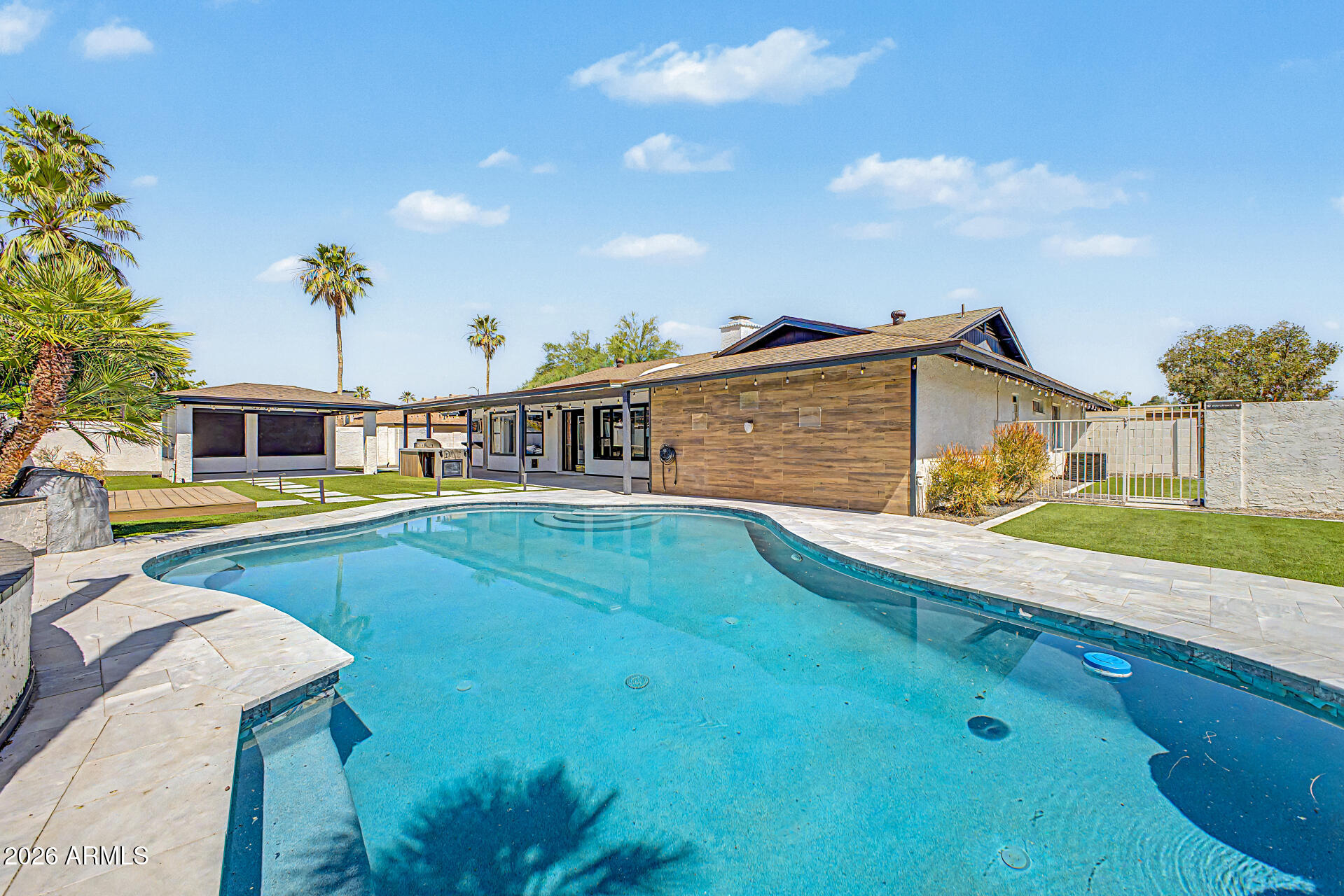 SHADOW ROCK ESTATES - Residential