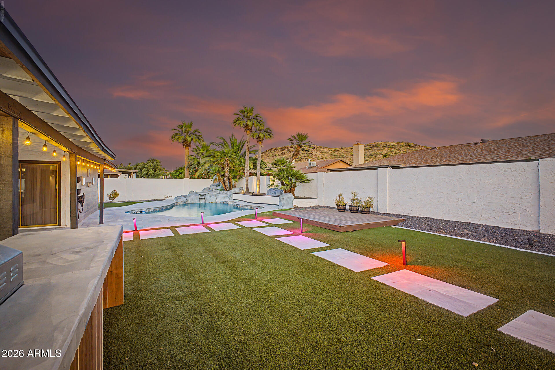 SHADOW ROCK ESTATES - Residential