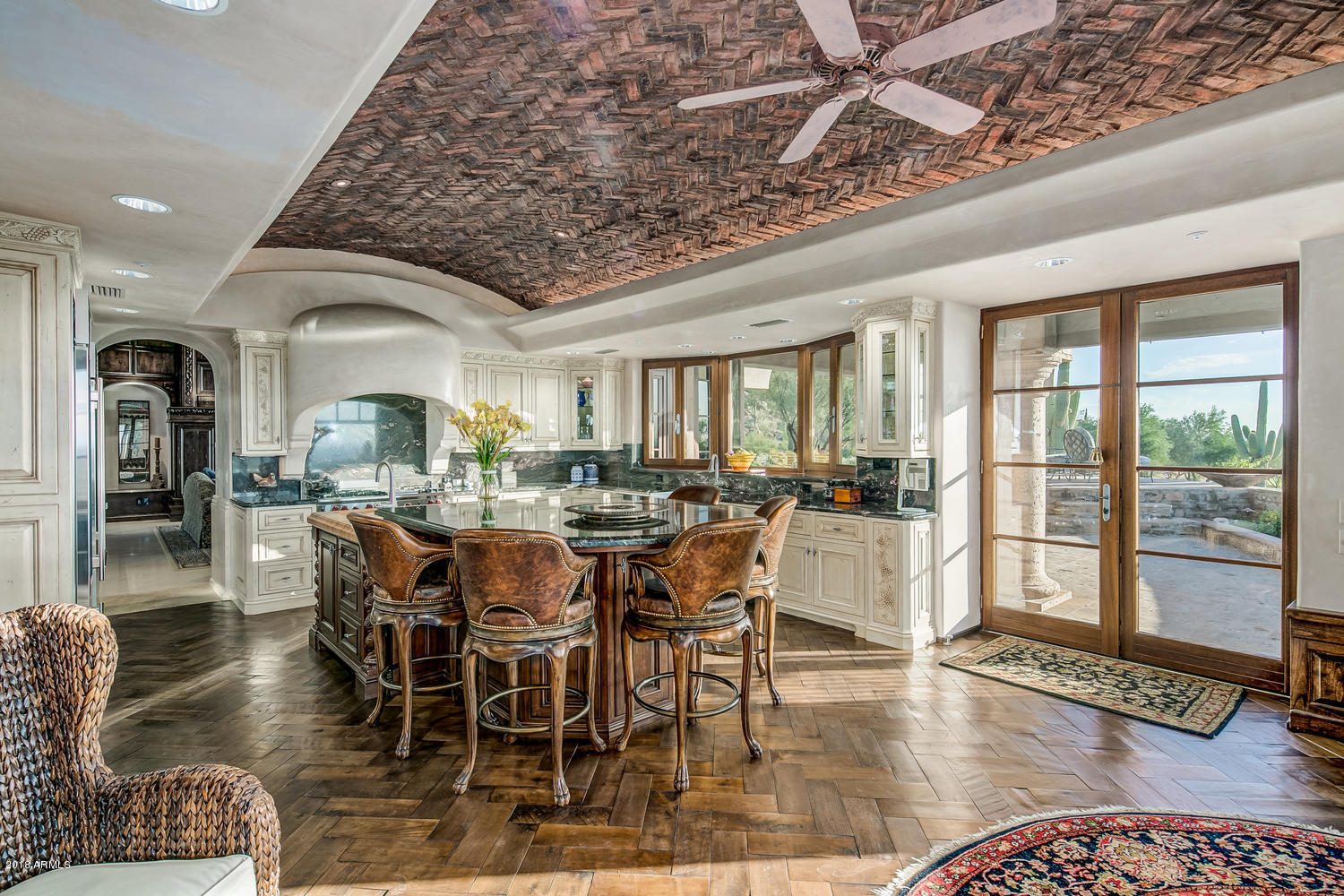 ESTANCIA - Residential