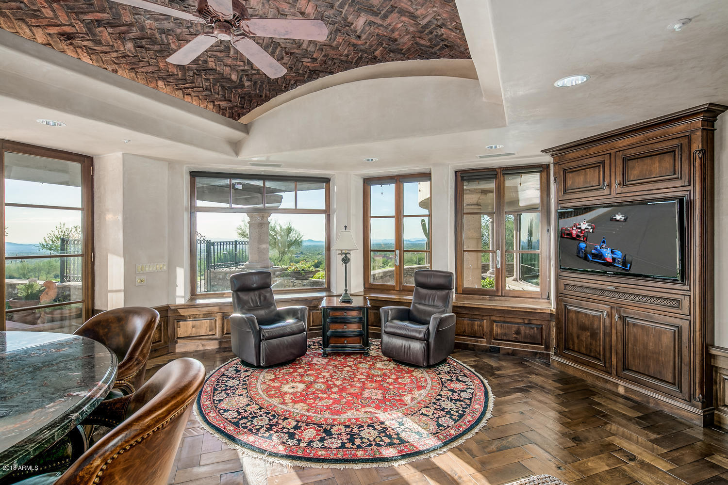 ESTANCIA - Residential