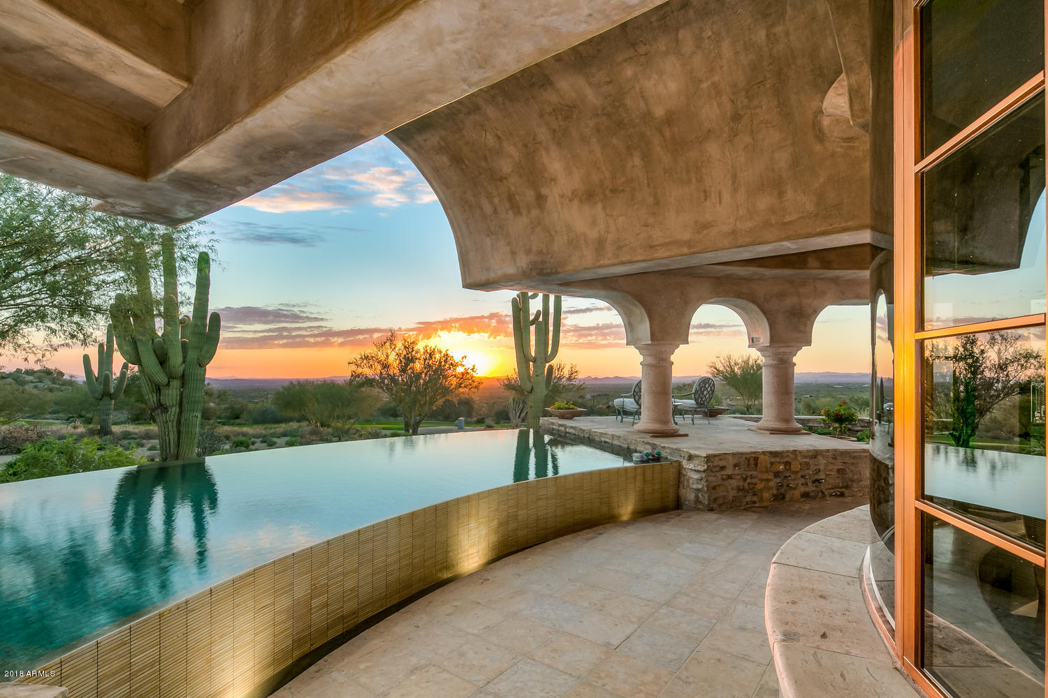 ESTANCIA - Residential