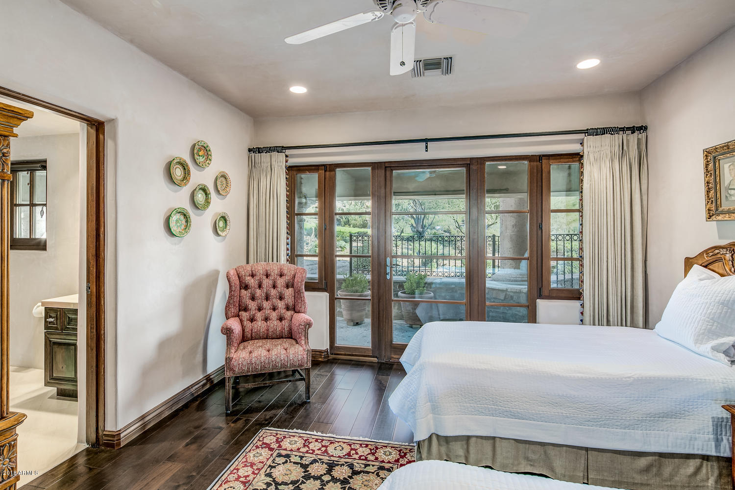 ESTANCIA - Residential