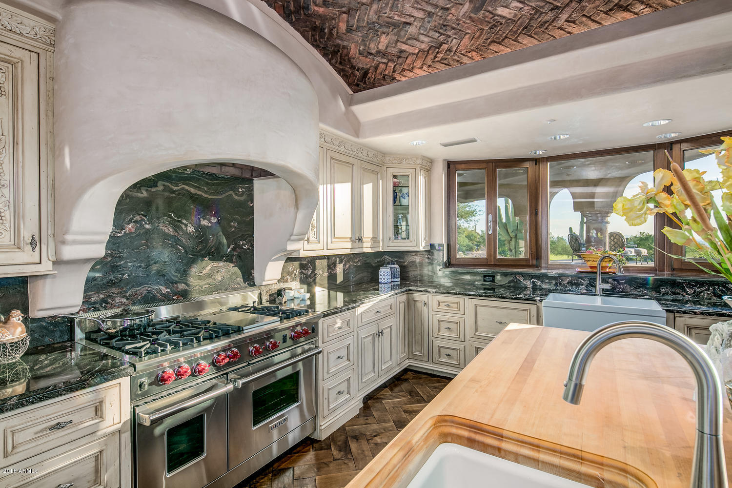 ESTANCIA - Residential