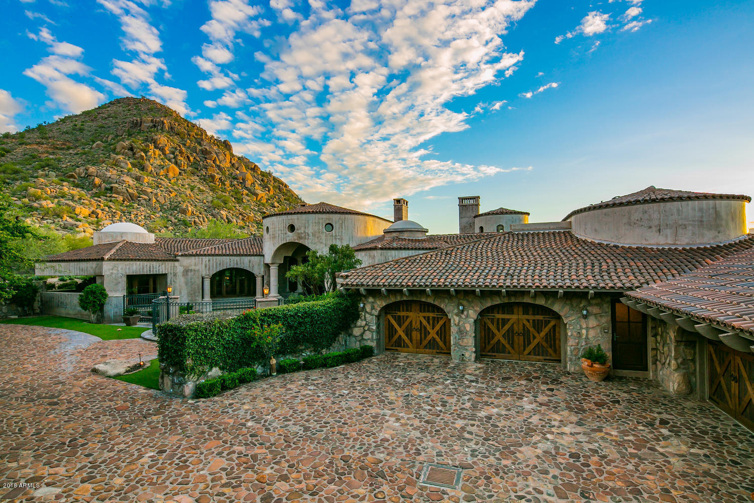 ESTANCIA - Residential