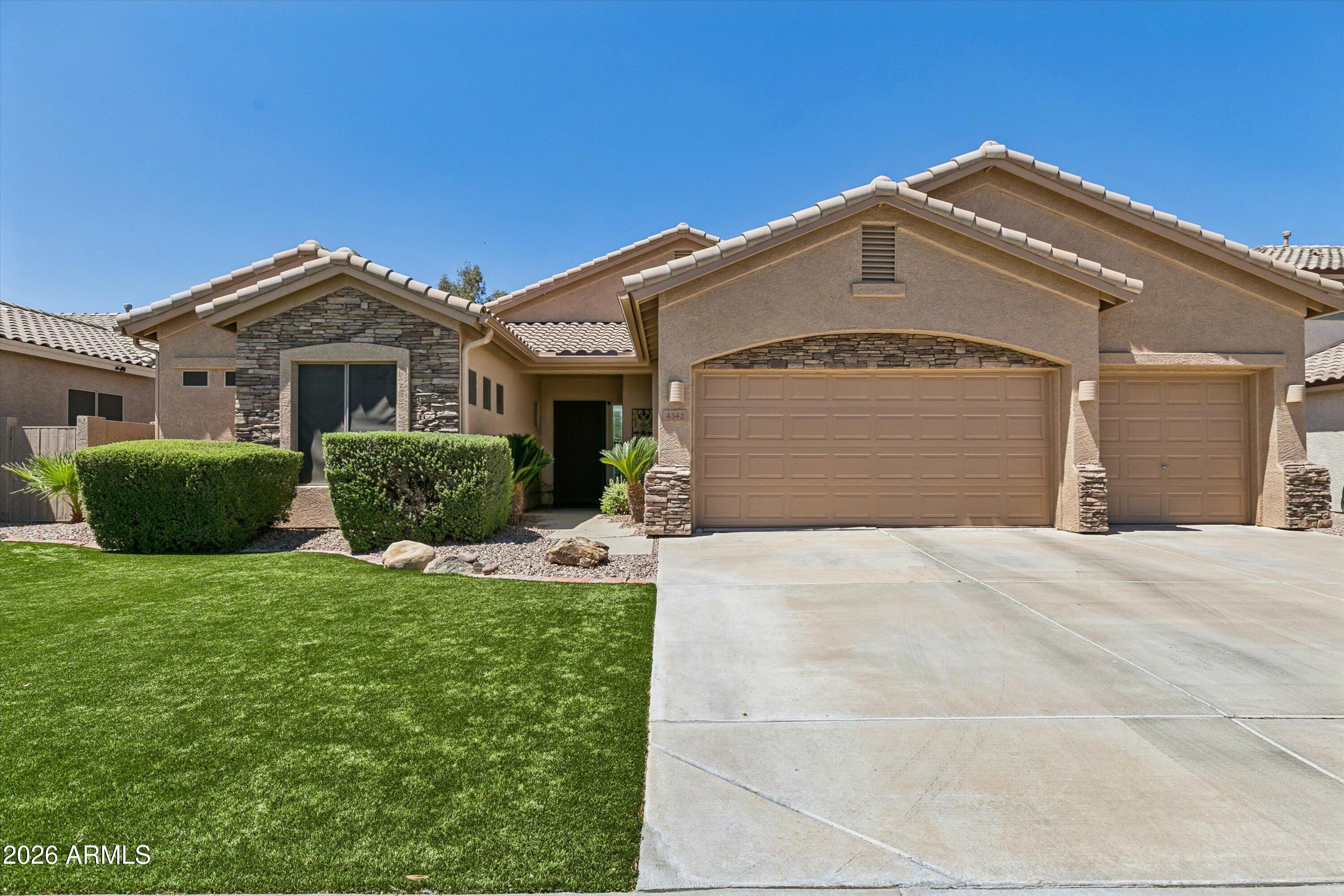 STETSON HILLS - Residential