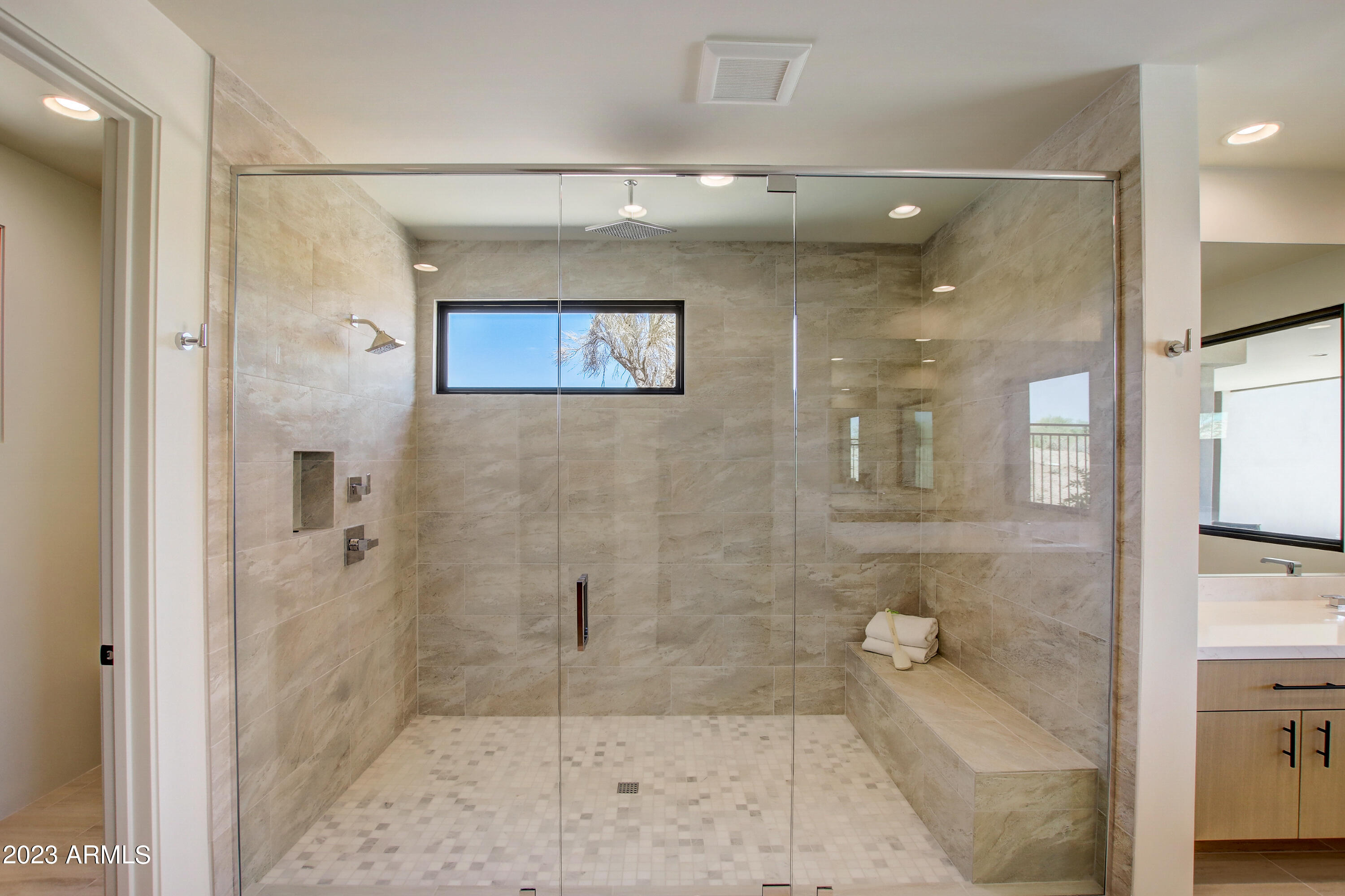 DESERT MOUNTAIN PHASE 1 UNIT 2 LOT 206-335 TR A - Residential