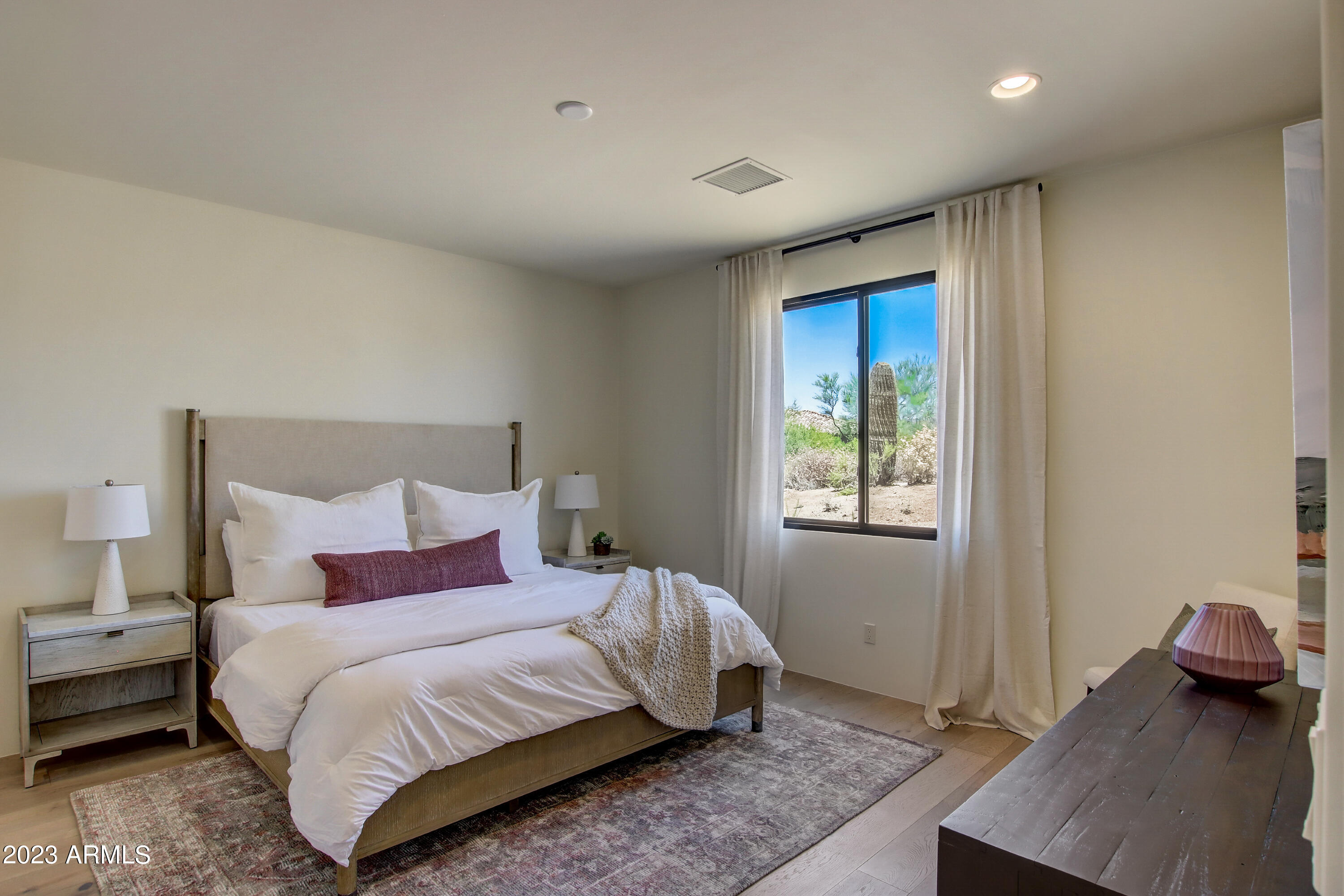 DESERT MOUNTAIN PHASE 1 UNIT 2 LOT 206-335 TR A - Residential
