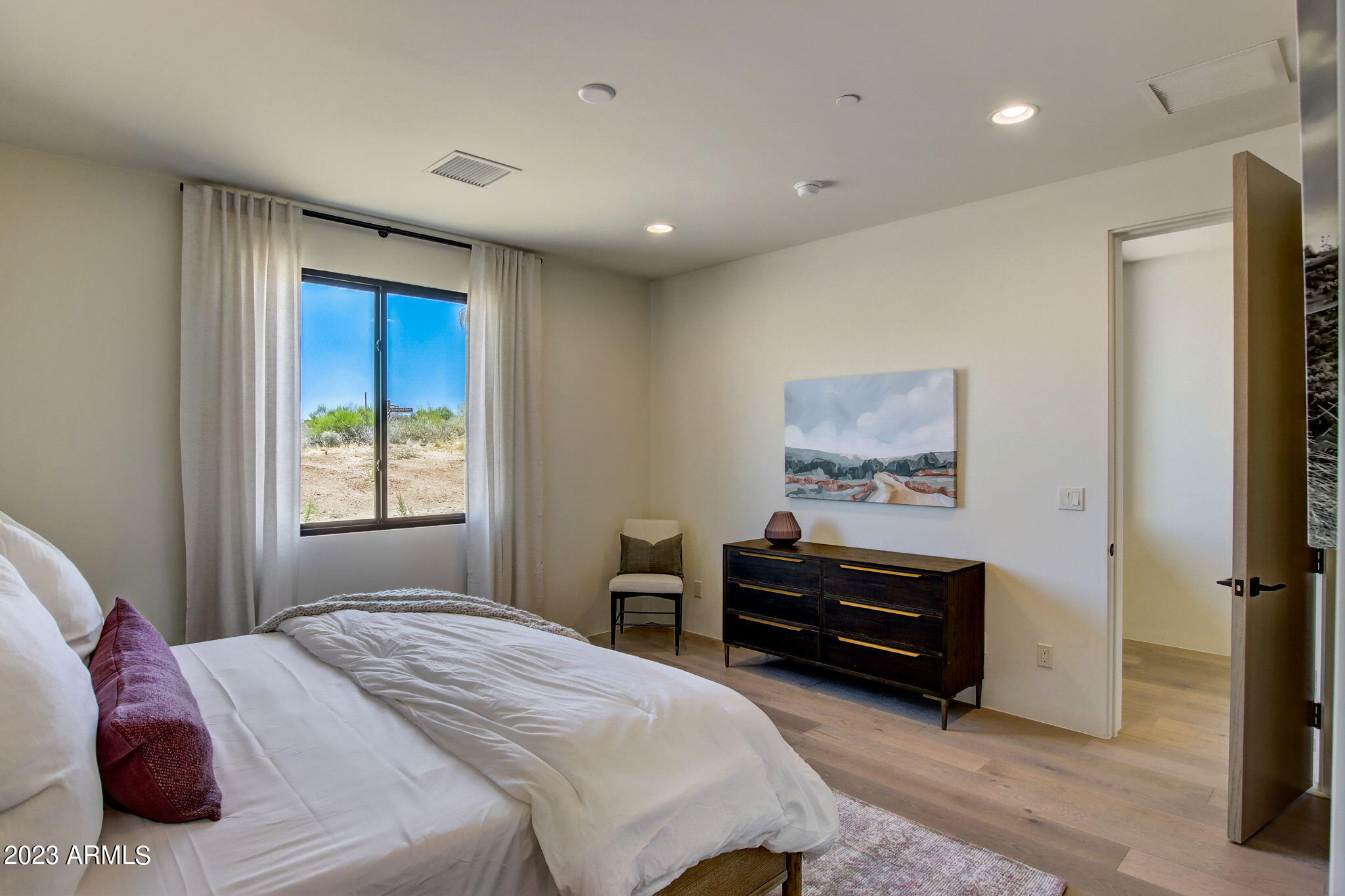 DESERT MOUNTAIN PHASE 1 UNIT 2 LOT 206-335 TR A - Residential