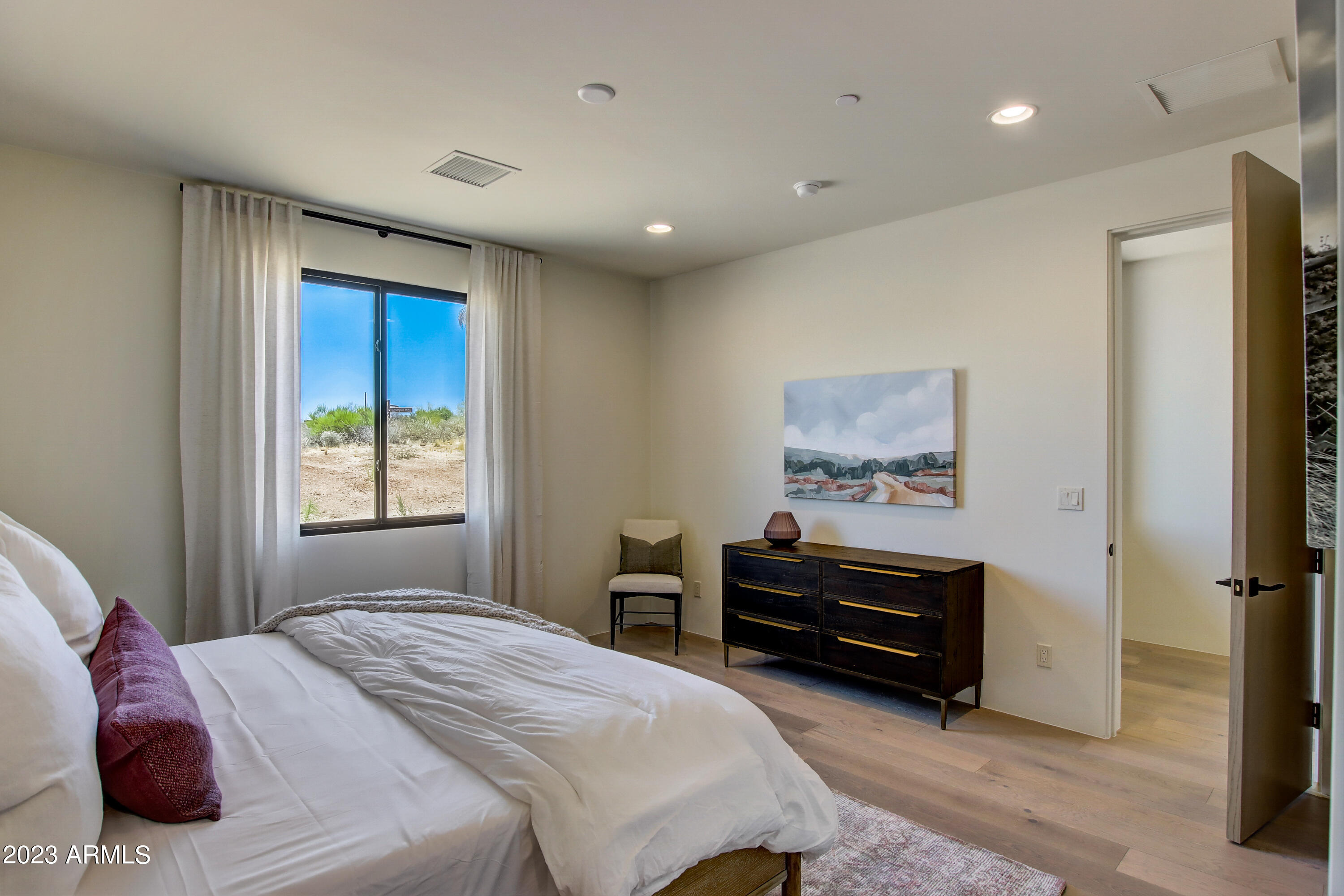 DESERT MOUNTAIN PHASE 1 UNIT 2 LOT 206-335 TR A - Residential