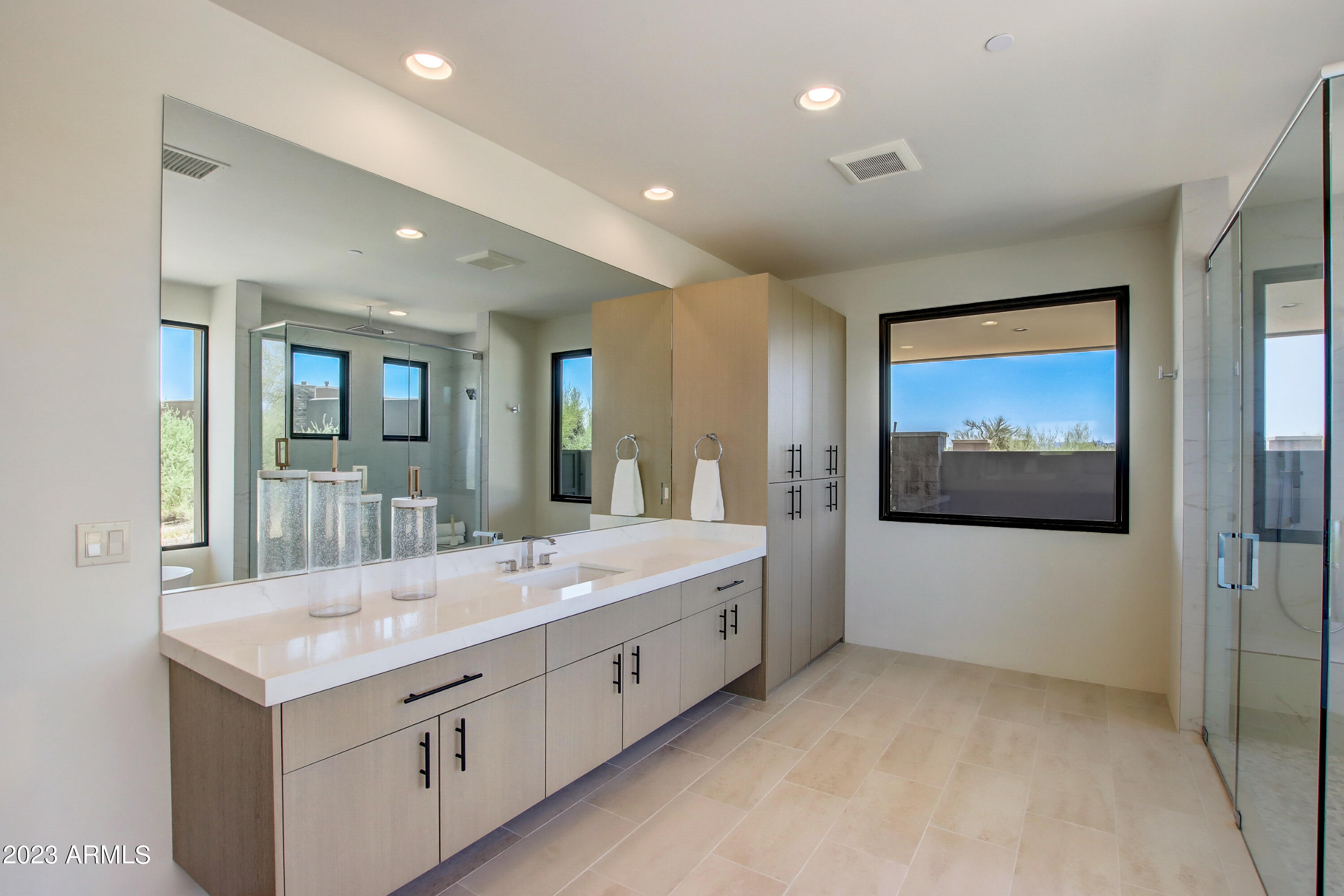 DESERT MOUNTAIN PHASE 1 UNIT 2 LOT 206-335 TR A - Residential