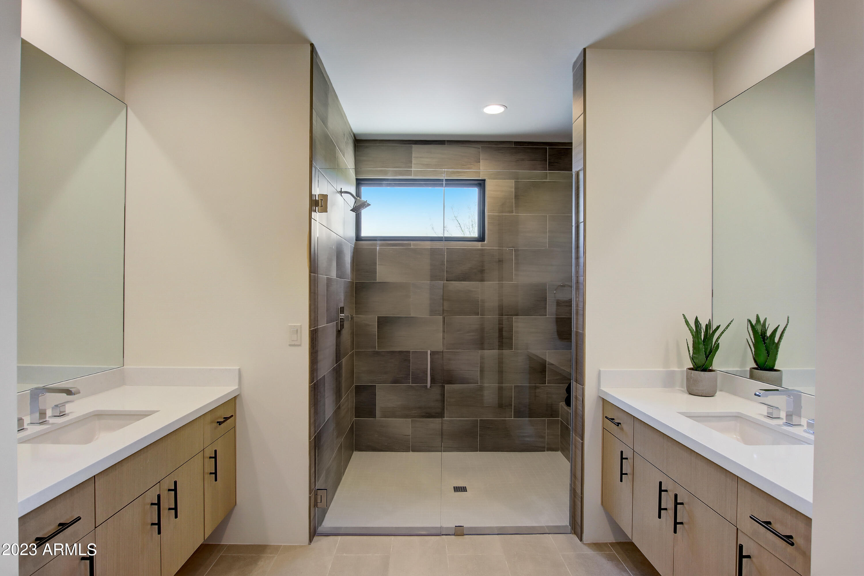 DESERT MOUNTAIN PHASE 1 UNIT 2 LOT 206-335 TR A - Residential