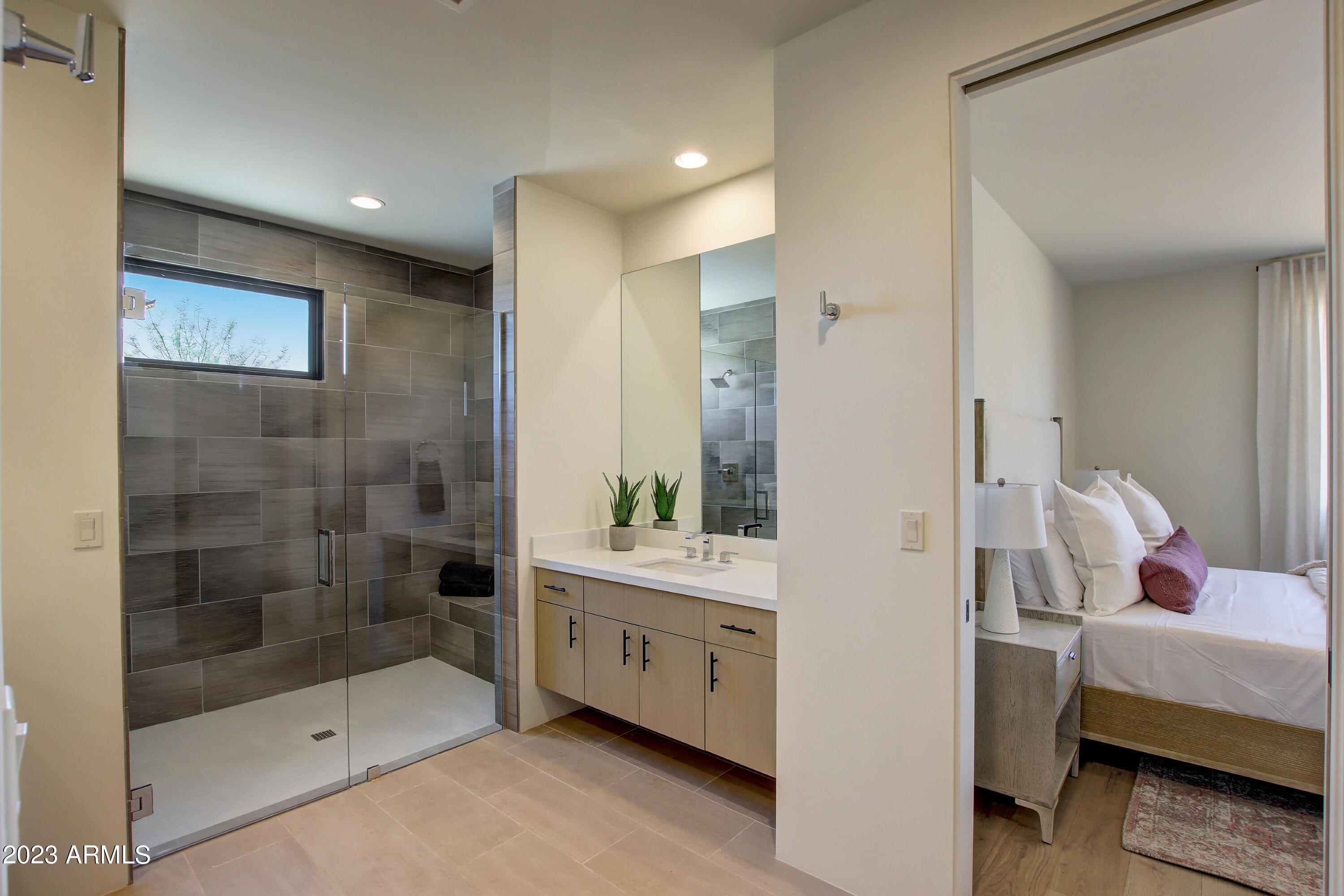 DESERT MOUNTAIN PHASE 1 UNIT 2 LOT 206-335 TR A - Residential