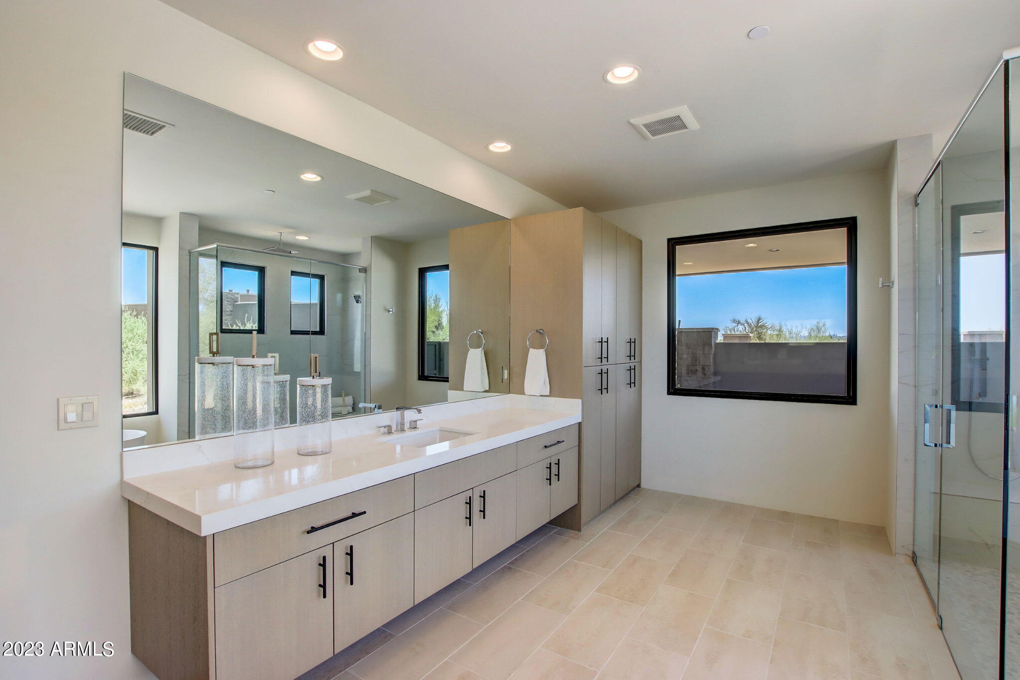 DESERT MOUNTAIN PHASE 1 UNIT 2 LOT 206-335 TR A - Residential